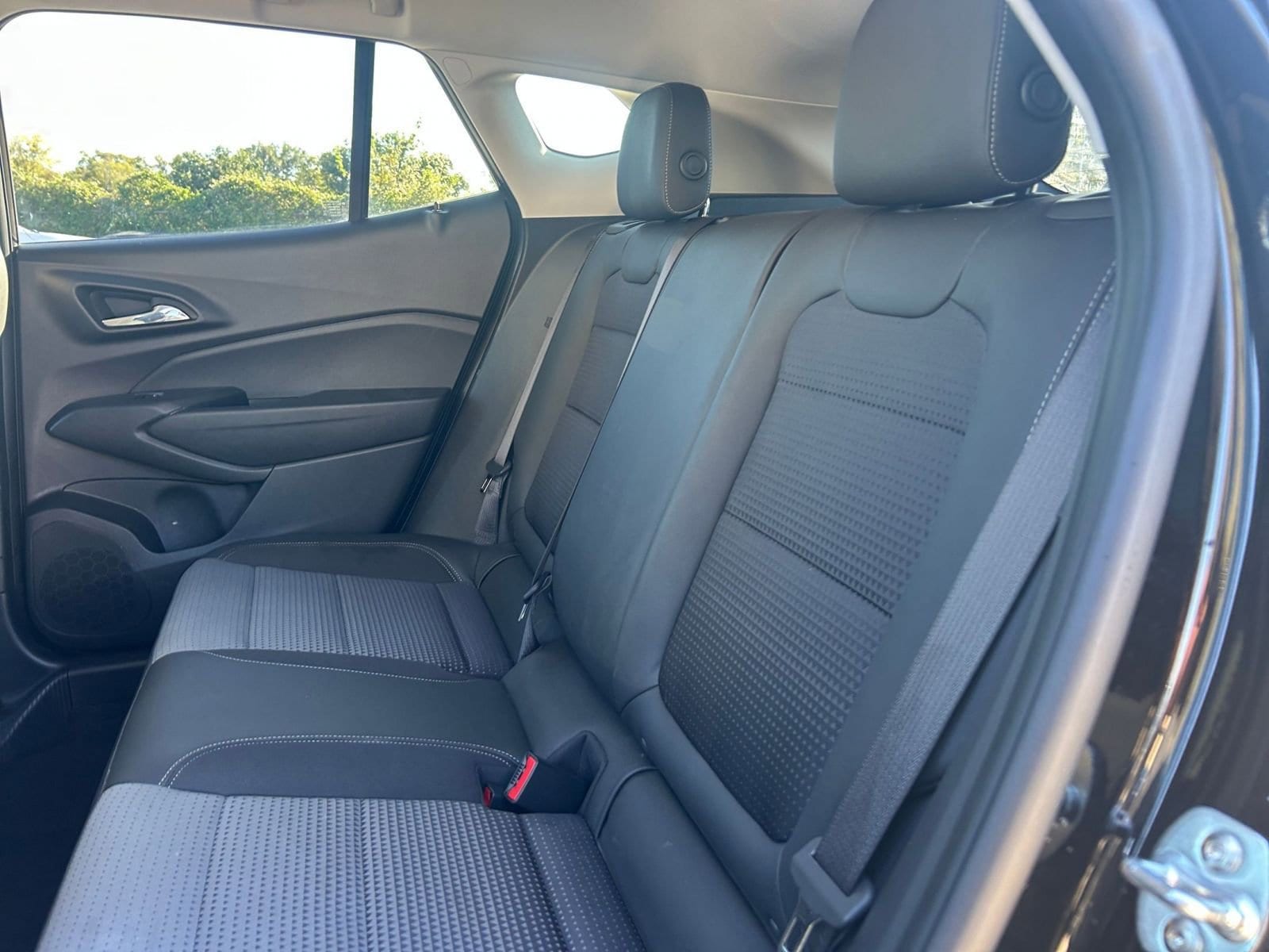 Thumbnail: 2025 Chevrolet Trax - 23