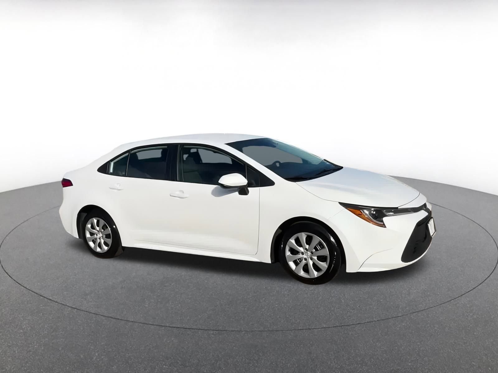 Thumbnail: 2025 Toyota Corolla - 2