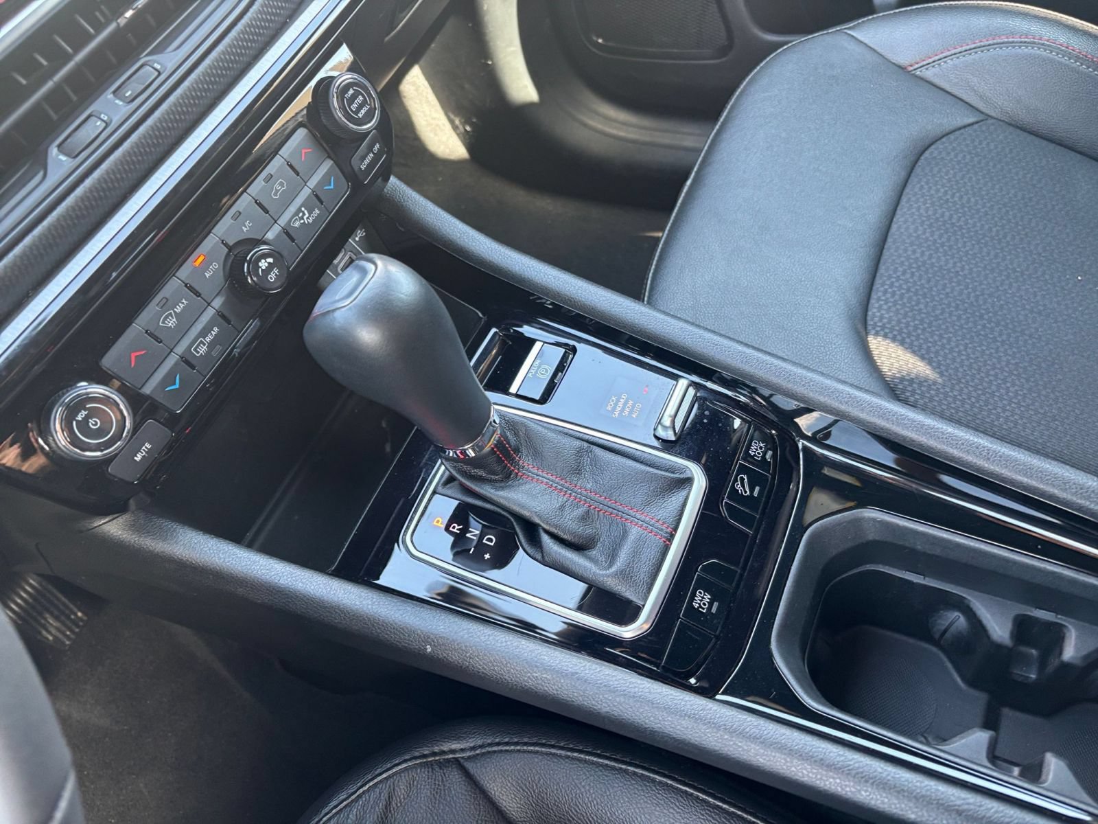 Thumbnail: 2025 Jeep Compass - 35