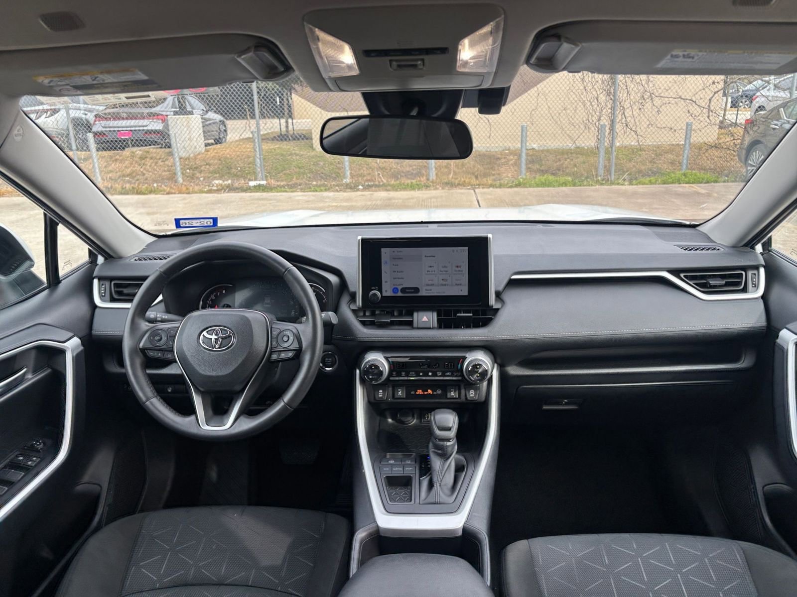 Thumbnail: 2025 Toyota RAV4 - 33