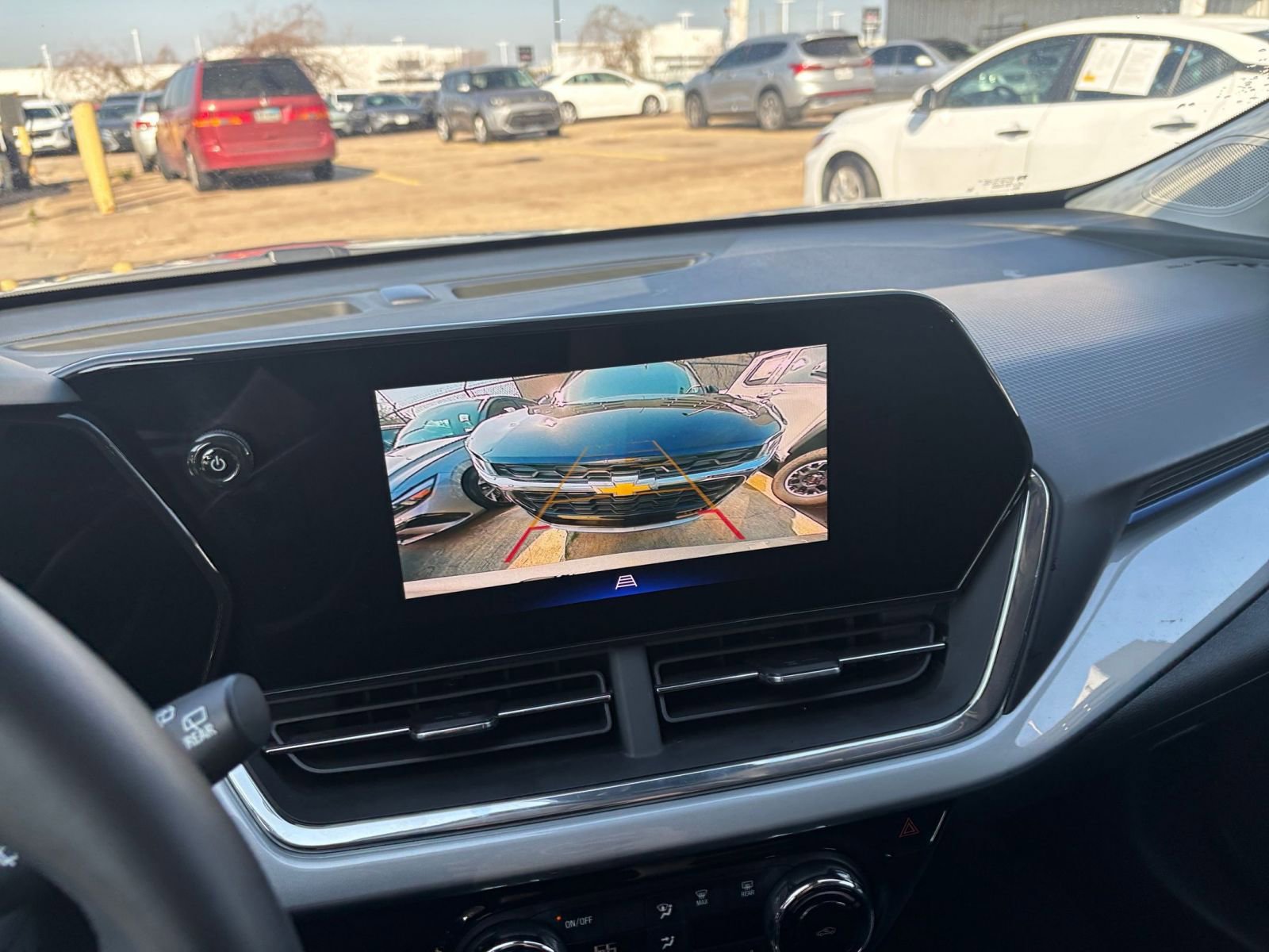 Thumbnail: 2025 Chevrolet Trax - 22