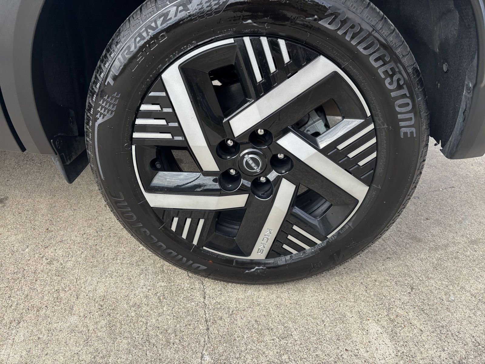 Thumbnail: 2025 Nissan Kicks - 28