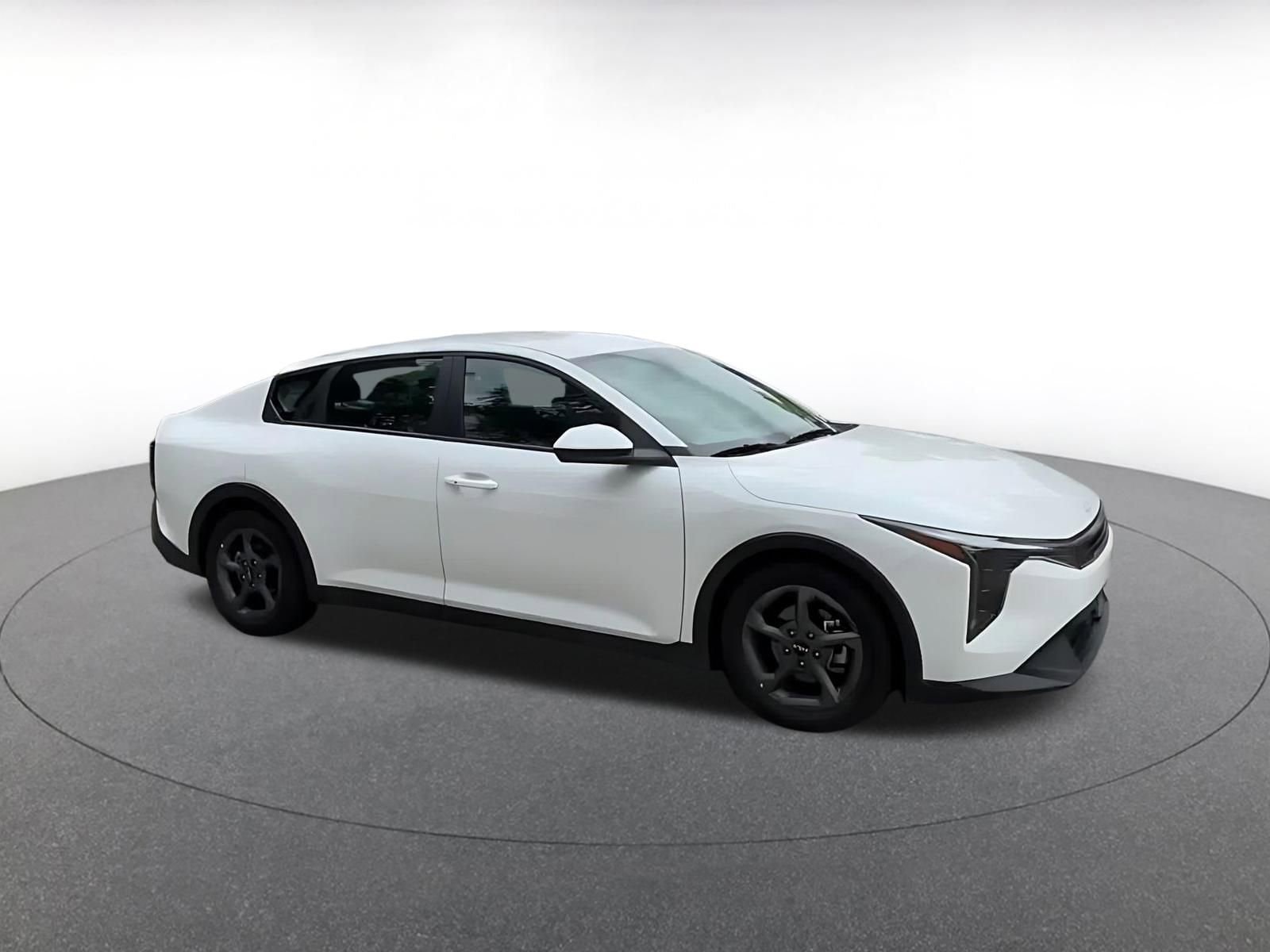 Thumbnail: 2025 Kia K4 - 2