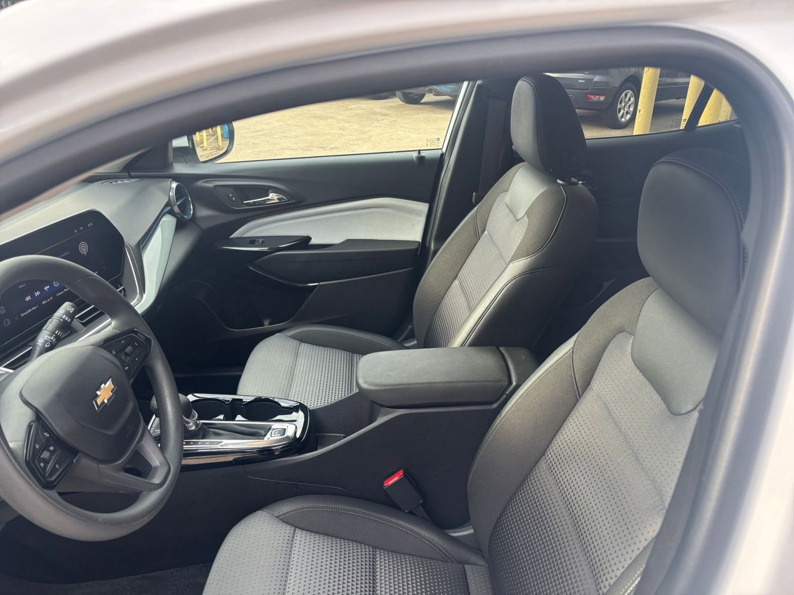 Thumbnail: 2025 Chevrolet Trax - 24