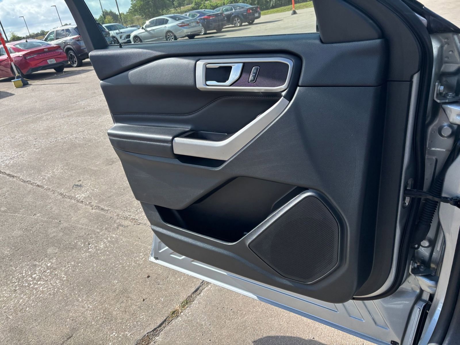 Thumbnail: 2023 Ford Explorer - 20