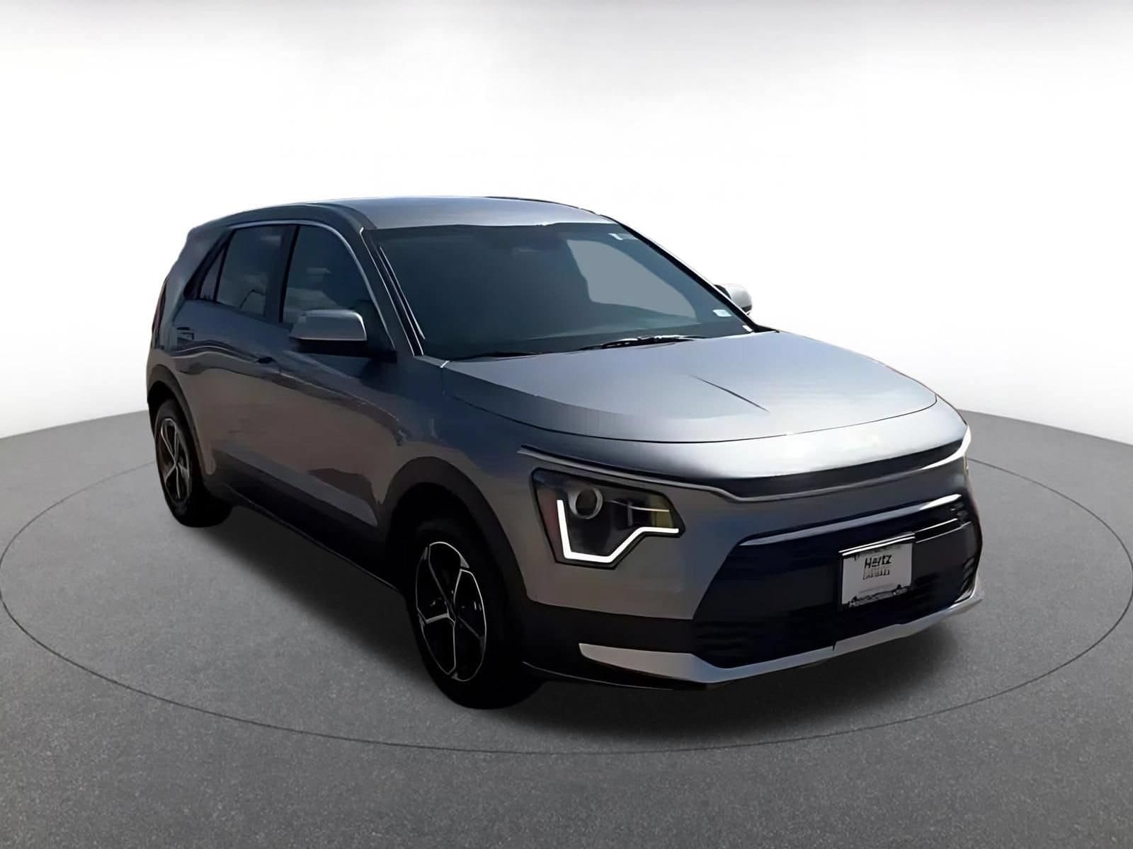 Thumbnail: 2026 Kia Niro - 3