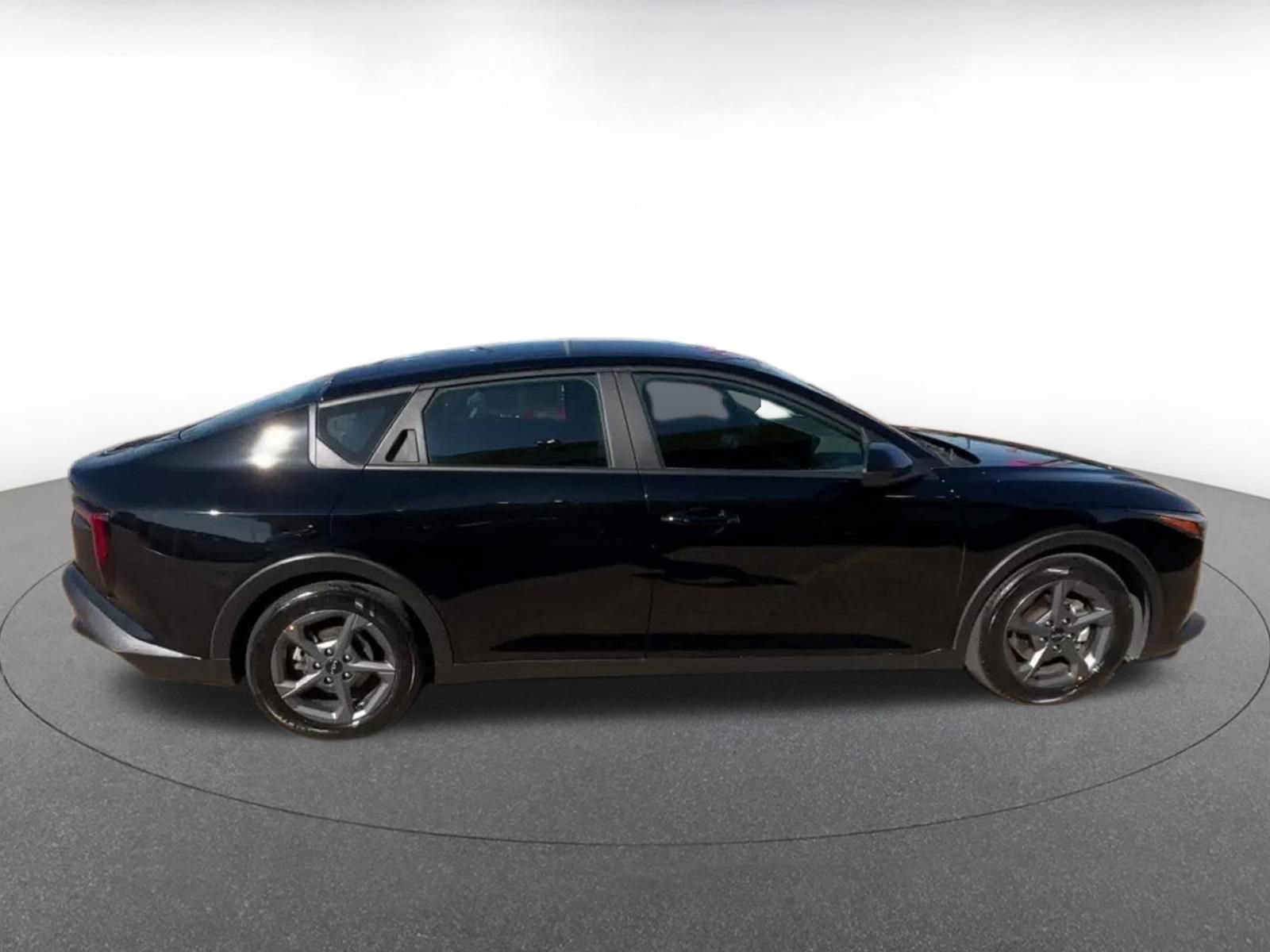 Thumbnail: 2025 Kia K4 - 15