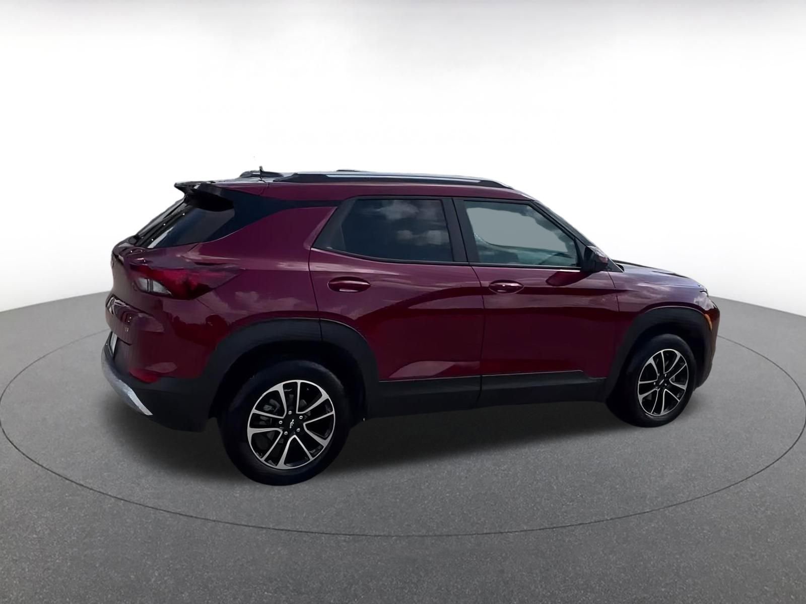 Thumbnail: 2025 Chevrolet TrailBlazer - 14