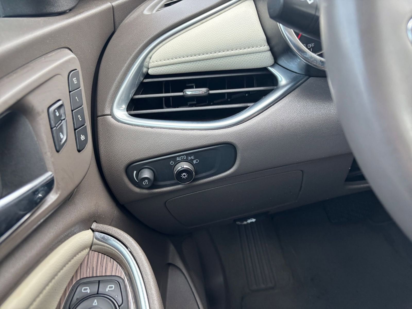 Thumbnail: 2024 Chevrolet Malibu - 34