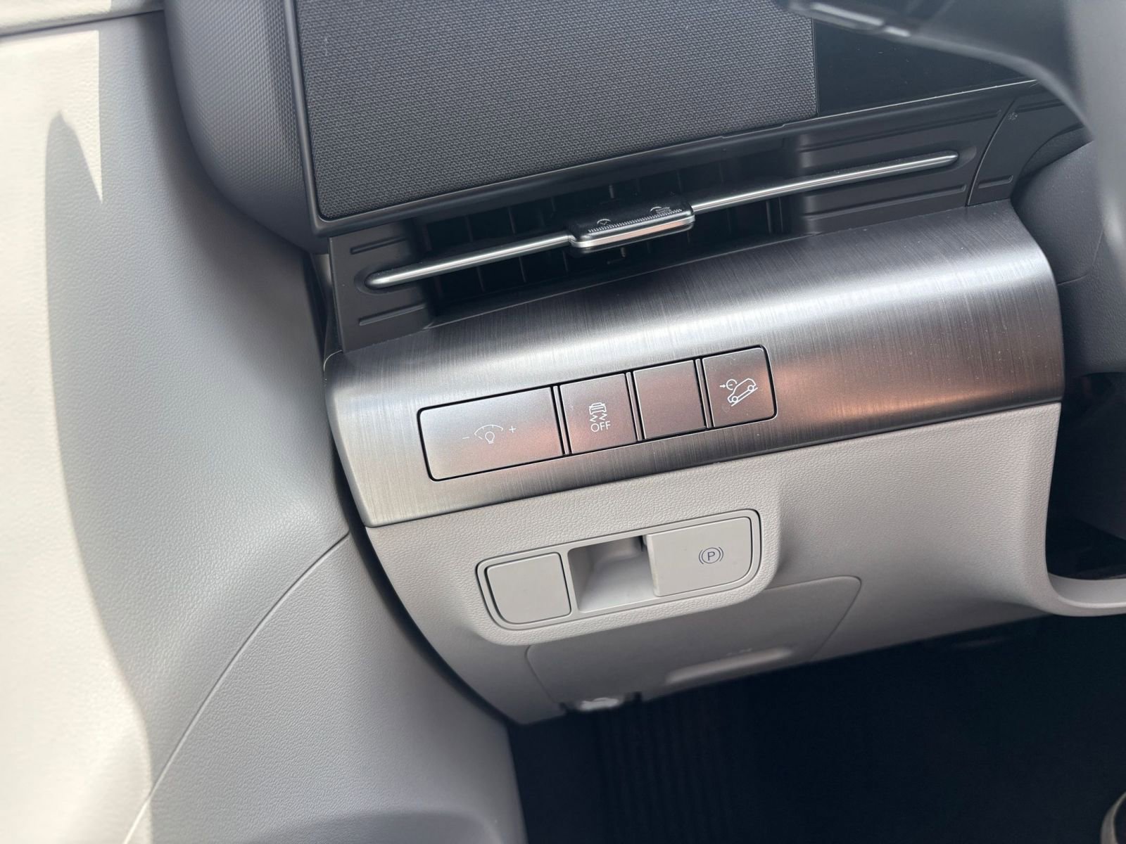 Thumbnail: 2025 Hyundai Kona - 35