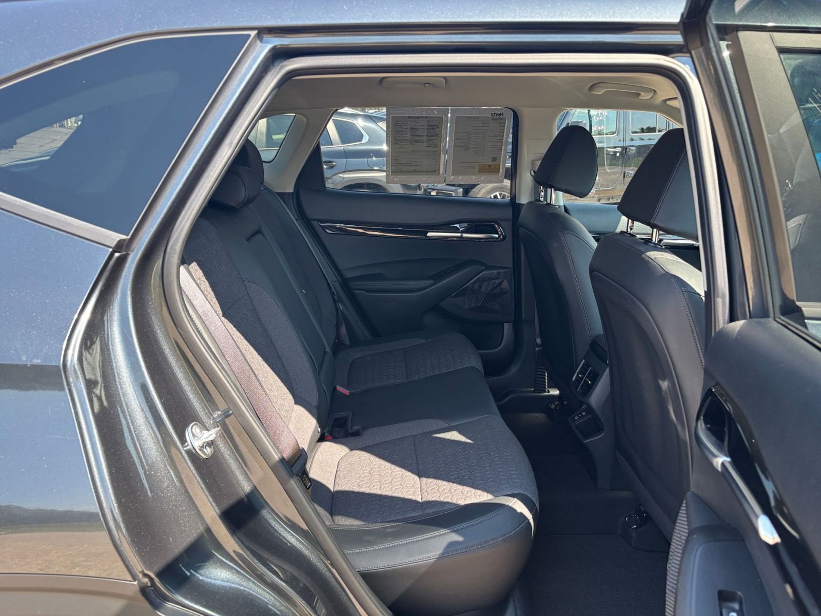 Thumbnail: 2025 Kia Seltos - 24