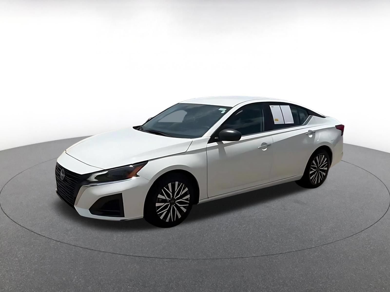 Thumbnail: 2025 Nissan Altima - 8