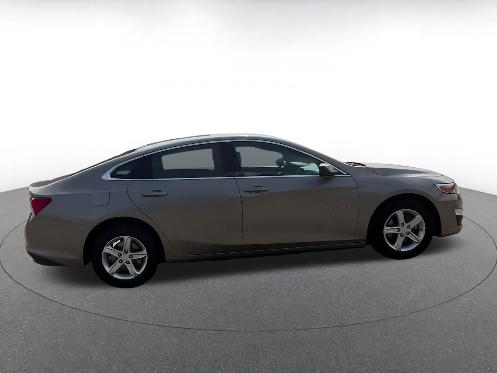 Thumbnail: 2024 Chevrolet Malibu - 15