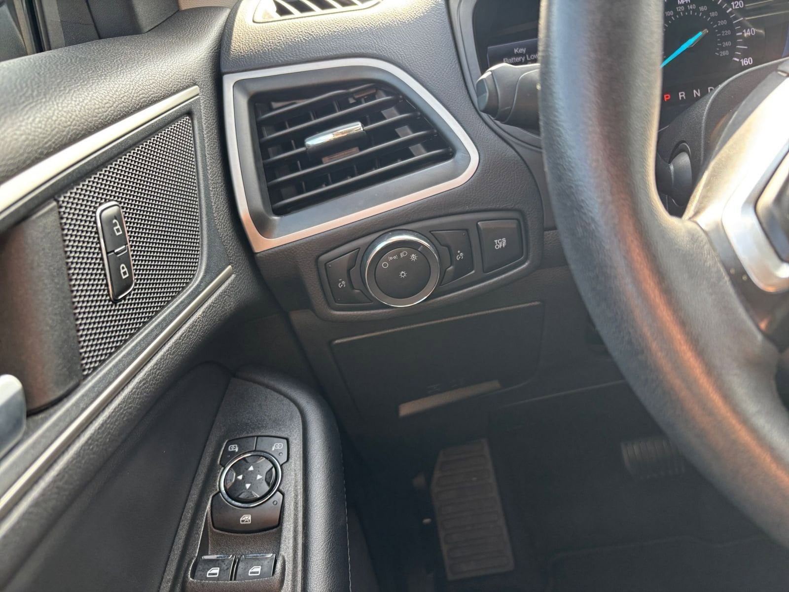 Thumbnail: 2024 Ford Edge - 34