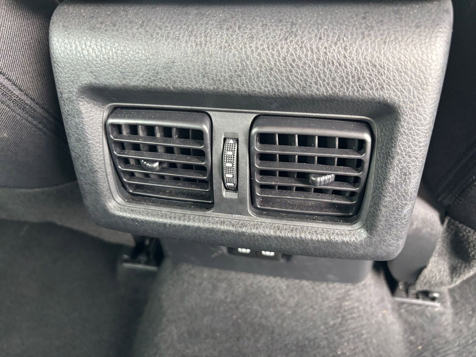 Thumbnail: 2025 Toyota Camry - 23