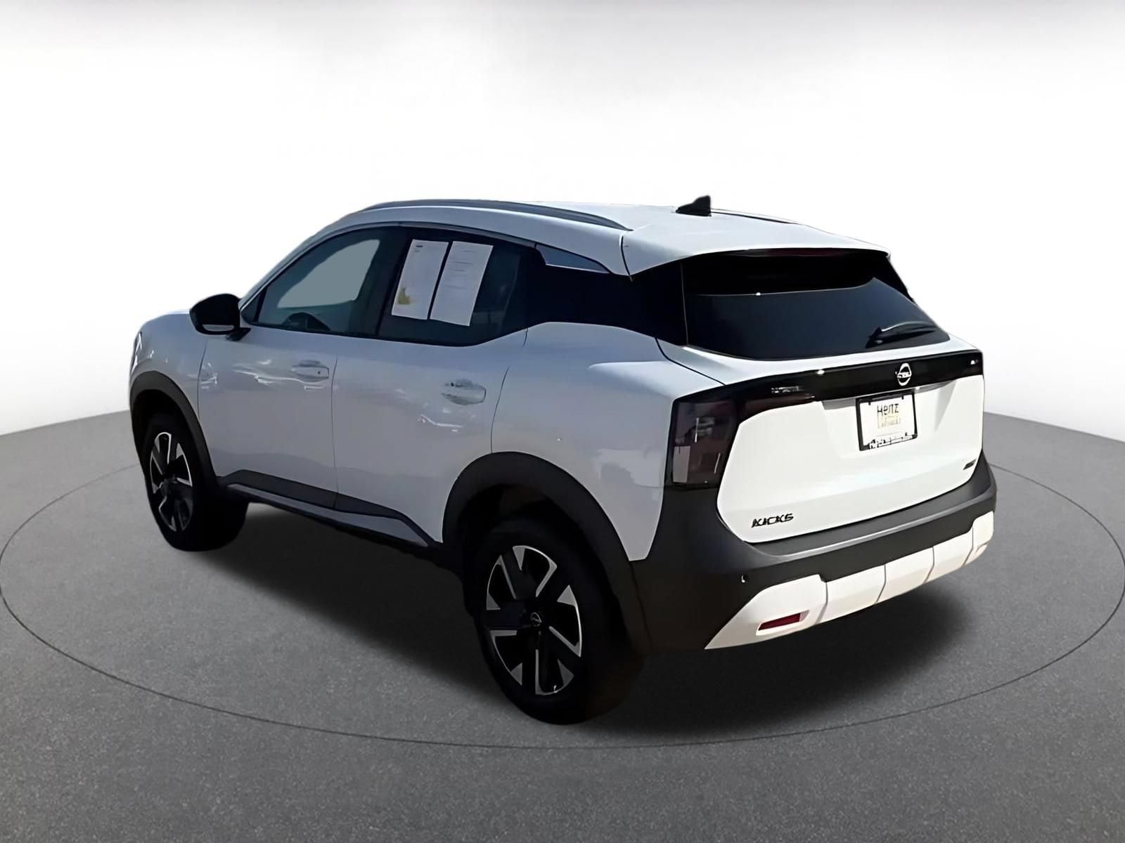 Thumbnail: 2026 Nissan Kicks - 4