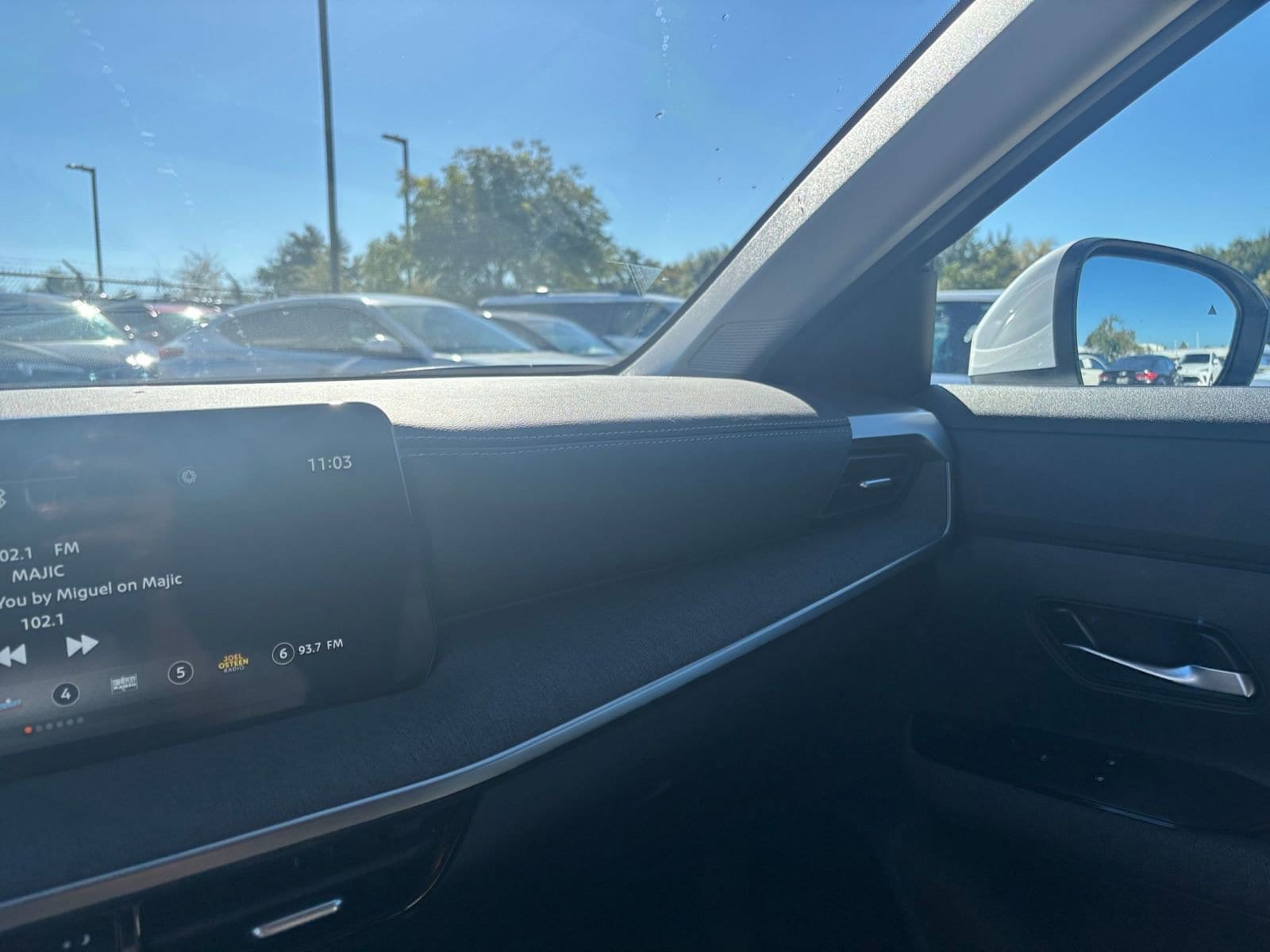 Thumbnail: 2025 Nissan Kicks - 33