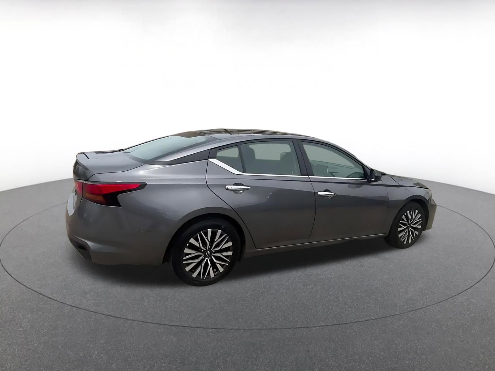 Thumbnail: 2025 Nissan Altima - 15