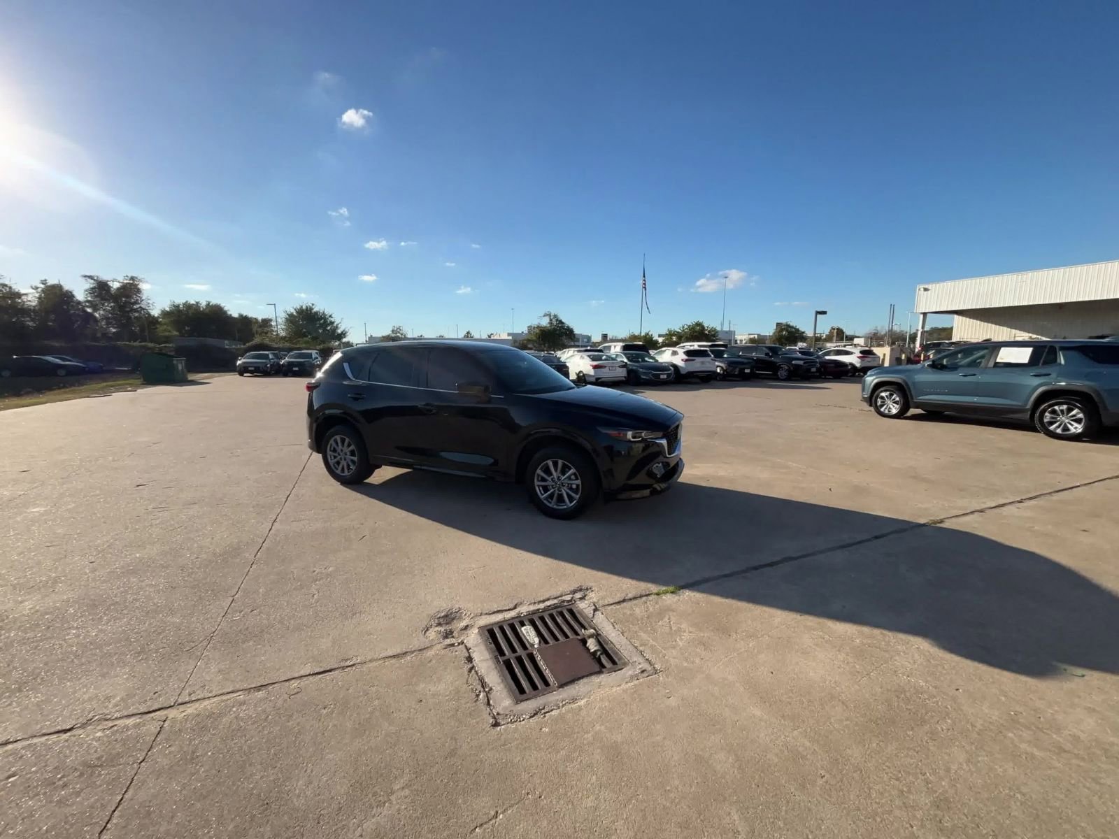 Thumbnail: 2025 Mazda CX-5 - 16