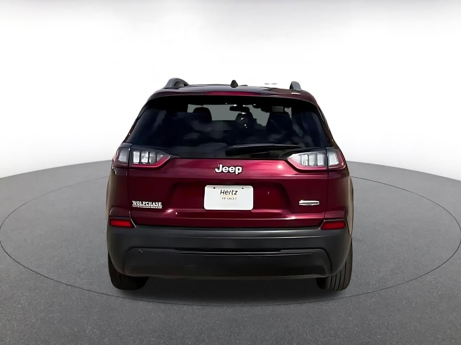 Thumbnail: 2020 Jeep Cherokee - 11