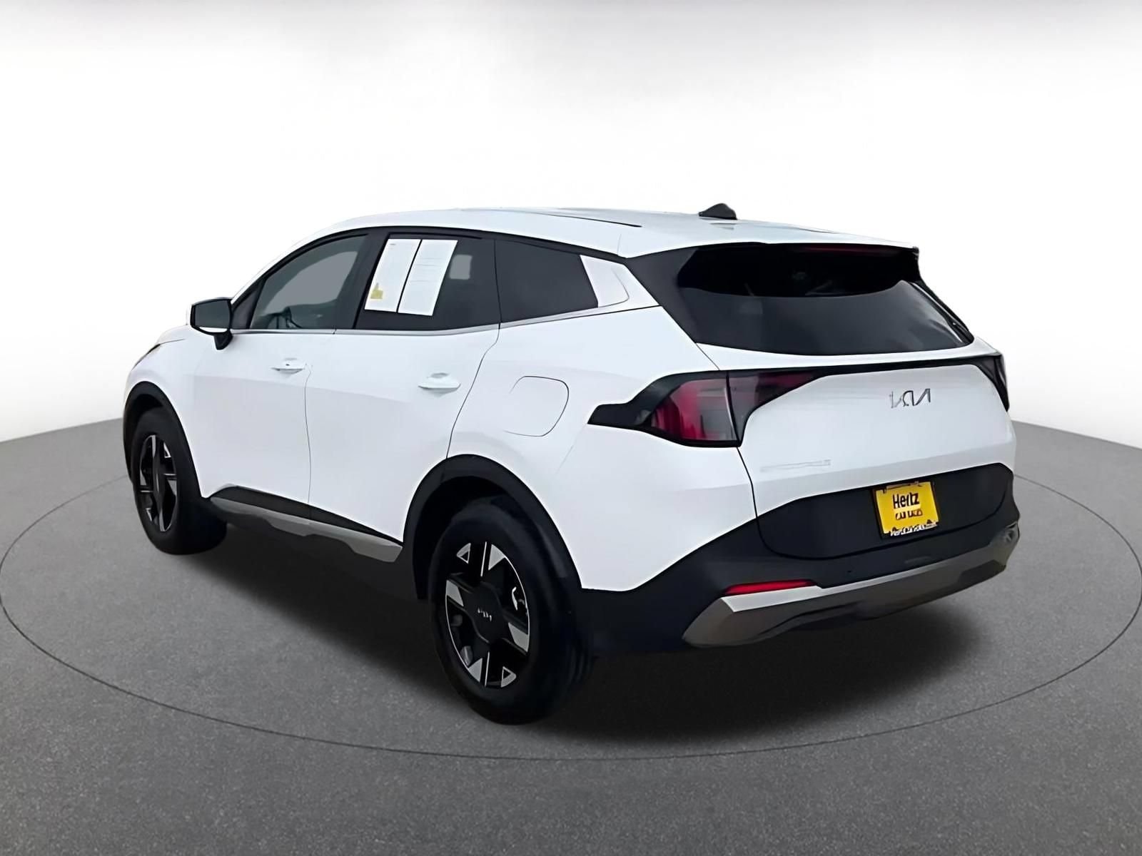 Thumbnail: 2026 Kia Sportage - 10