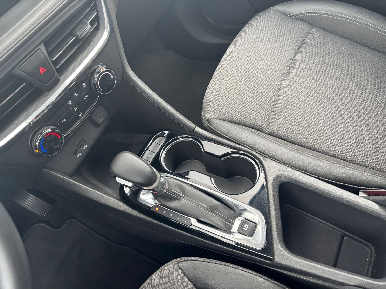 Thumbnail: 2025 Buick Encore GX - 17