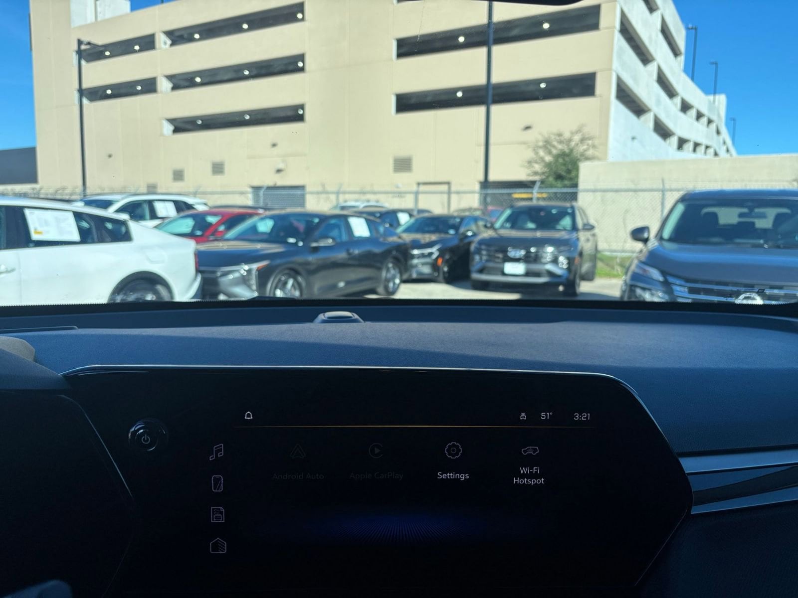 Thumbnail: 2025 Chevrolet TrailBlazer - 18