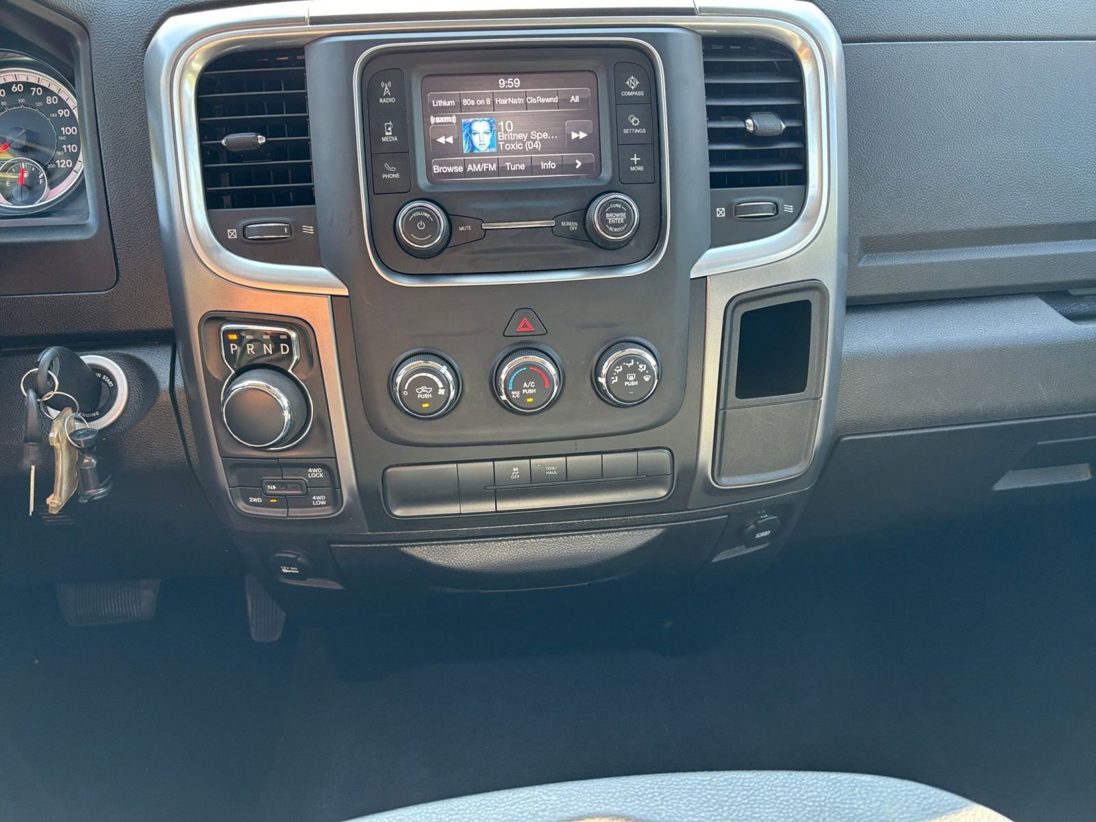 Thumbnail: 2022 RAM 1500 Classic - 18