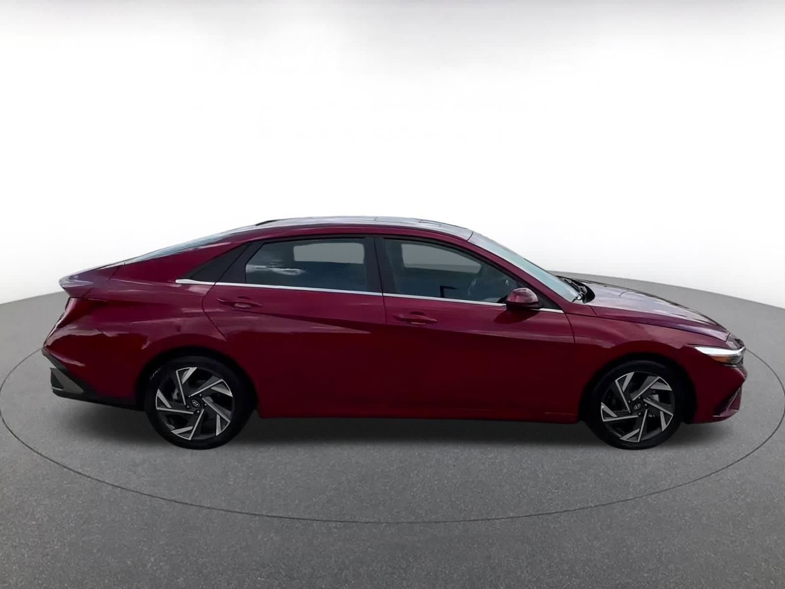 Thumbnail: 2025 Hyundai Elantra - 16