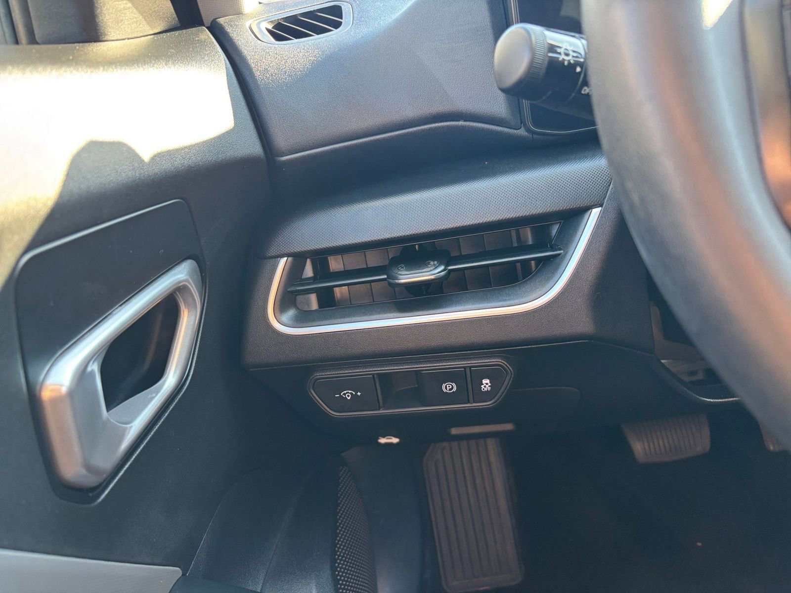 Thumbnail: 2025 Kia K4 - 33