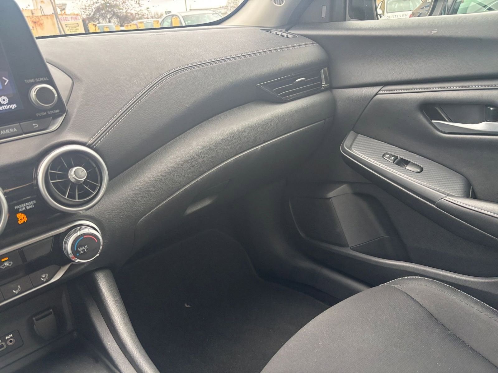 Thumbnail: 2025 Nissan Sentra - 33