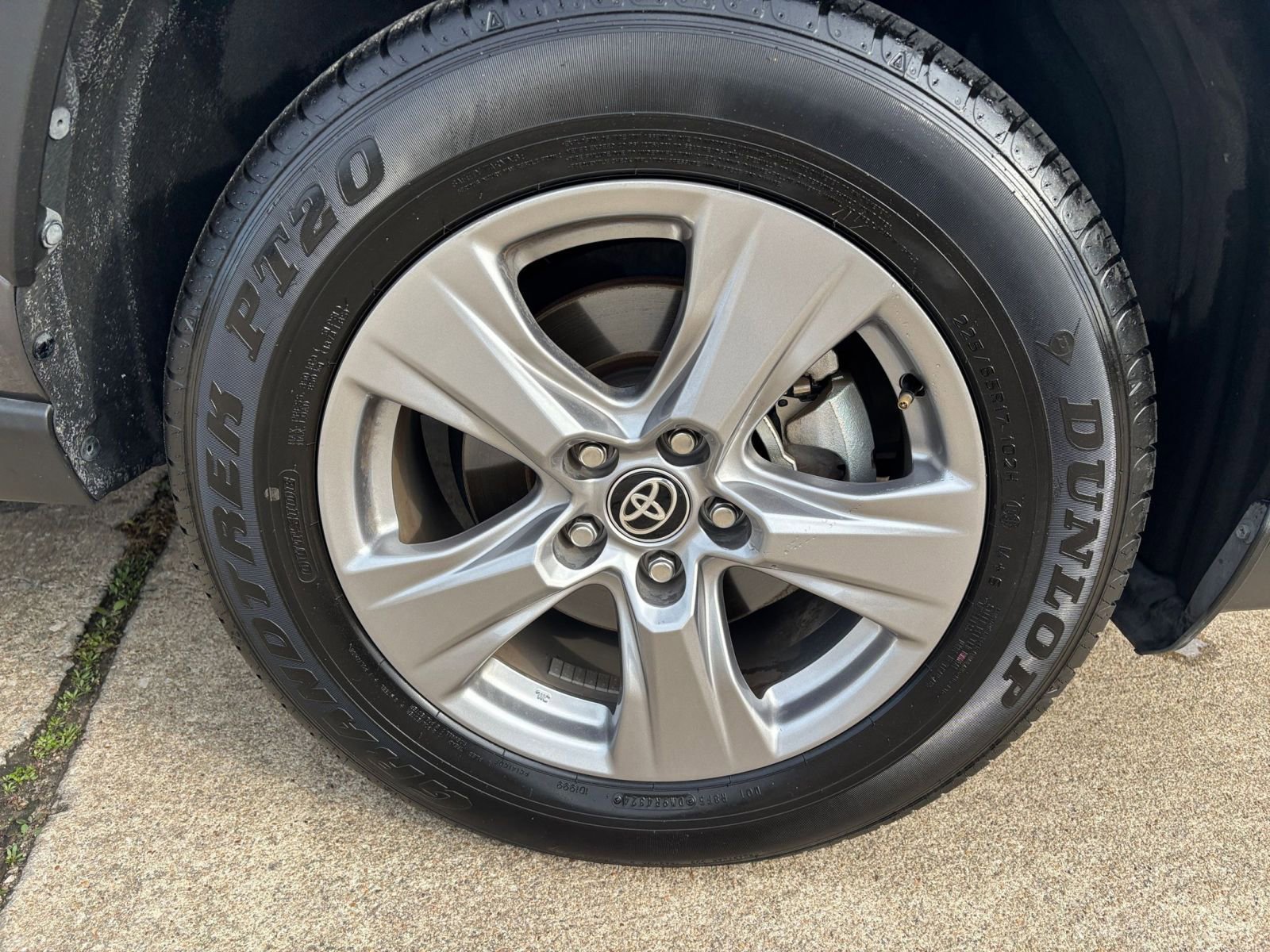 Thumbnail: 2025 Toyota RAV4 - 31