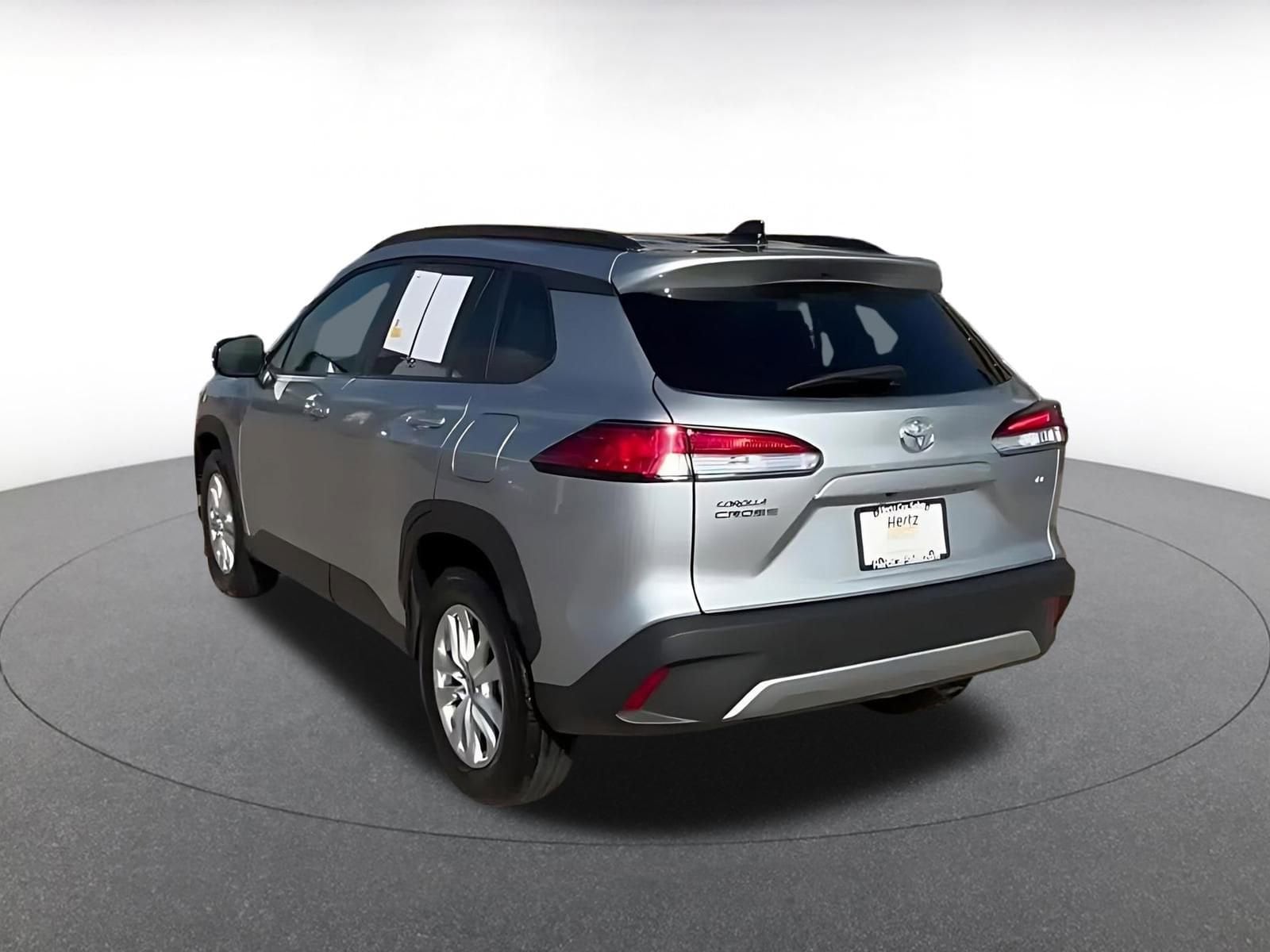 Thumbnail: 2025 Toyota Corolla Cross - 10