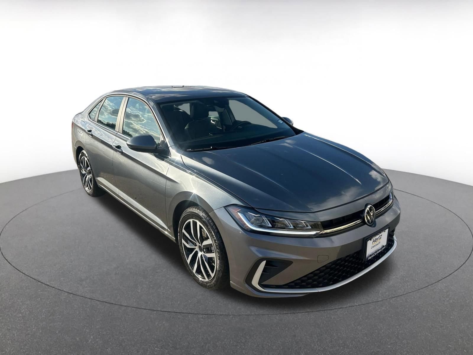 Thumbnail: 2025 Volkswagen Jetta - 1