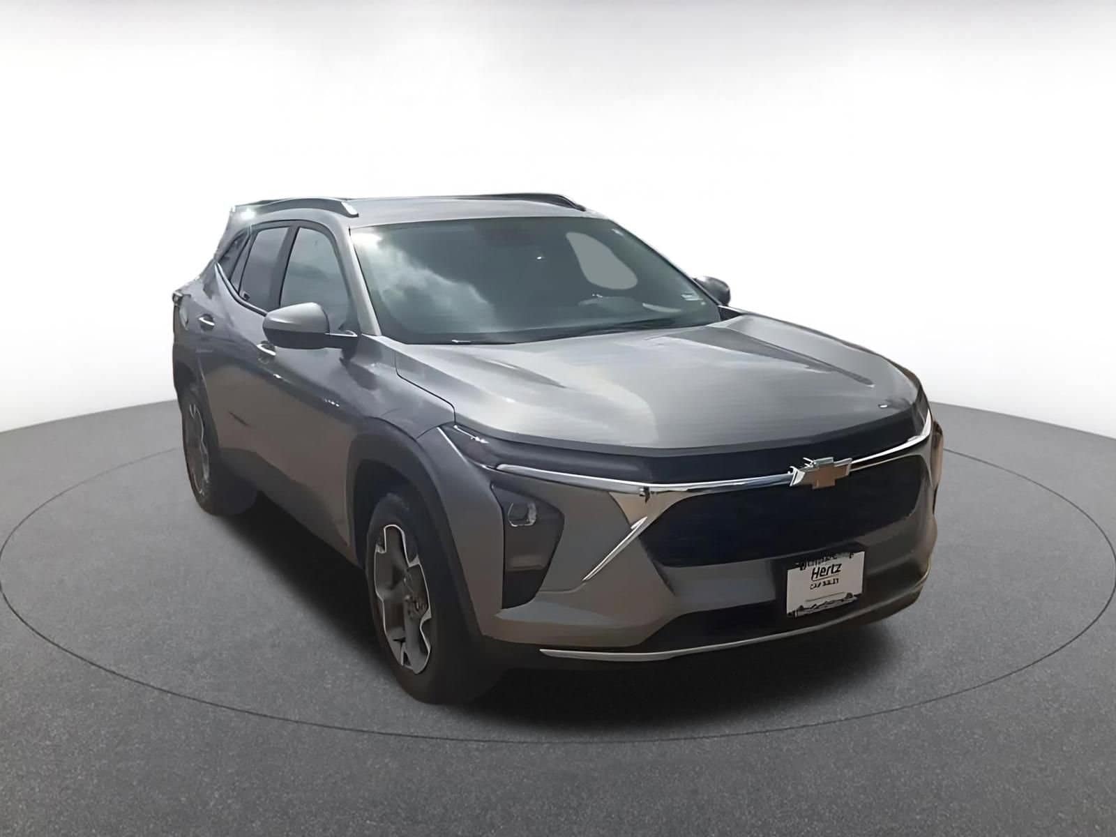 Thumbnail: 2025 Chevrolet Trax - 3