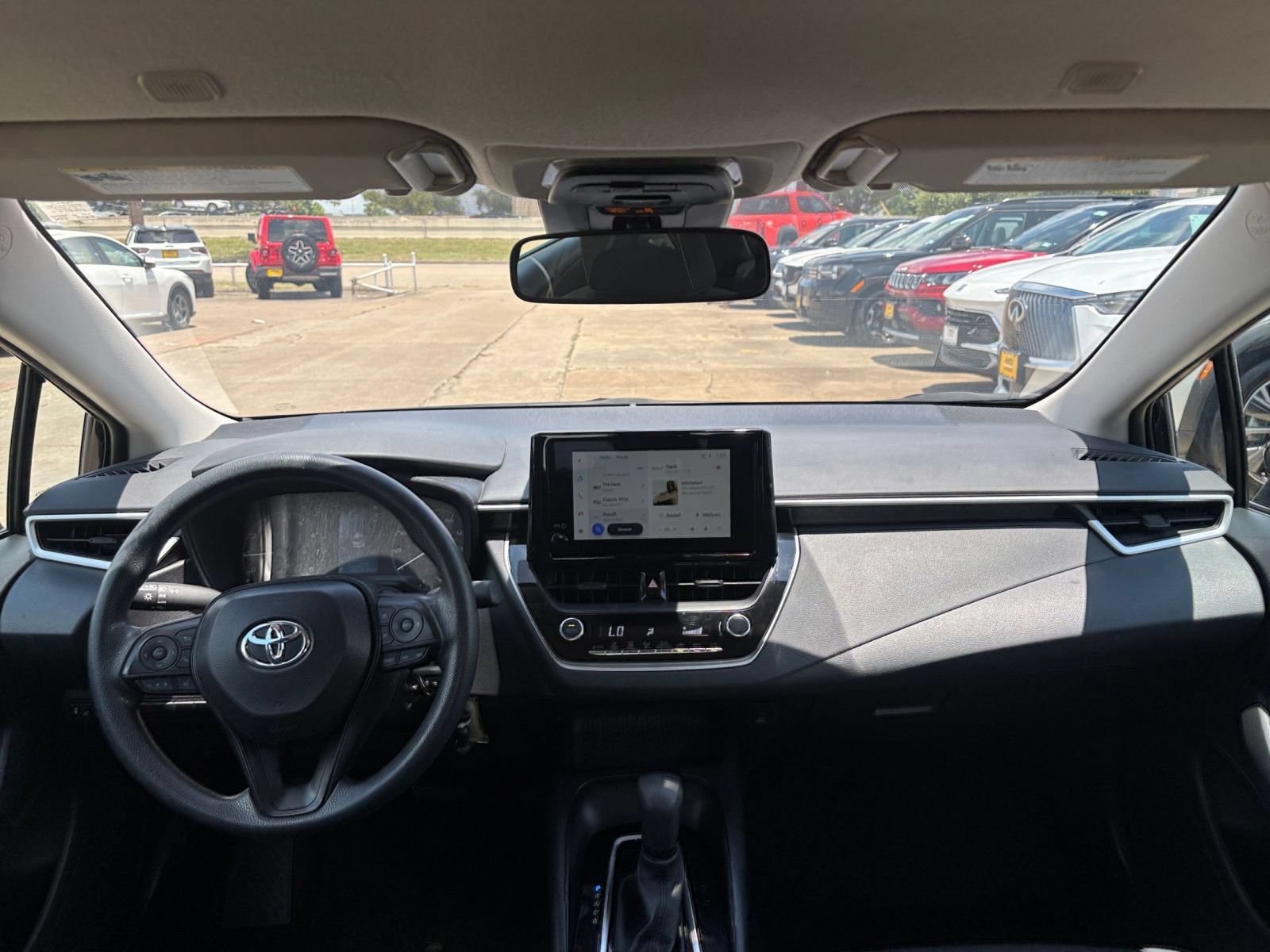 Thumbnail: 2025 Toyota Corolla - 31
