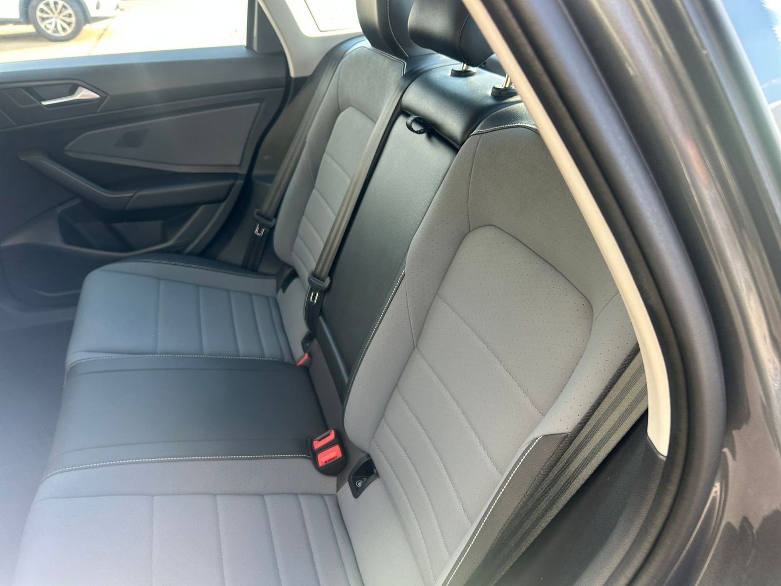 Thumbnail: 2025 Volkswagen Jetta - 35