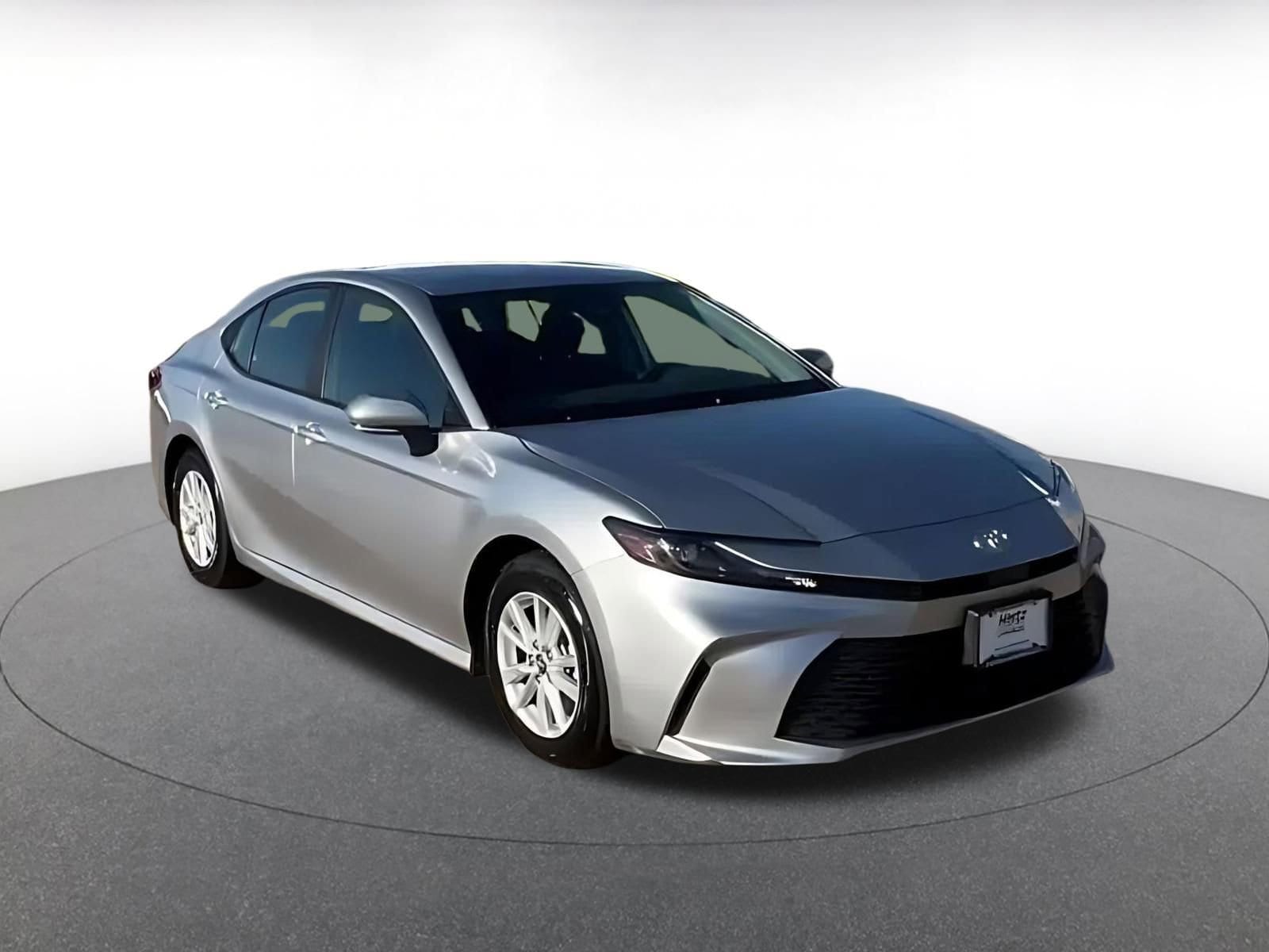 Thumbnail: 2025 Toyota Camry - 3