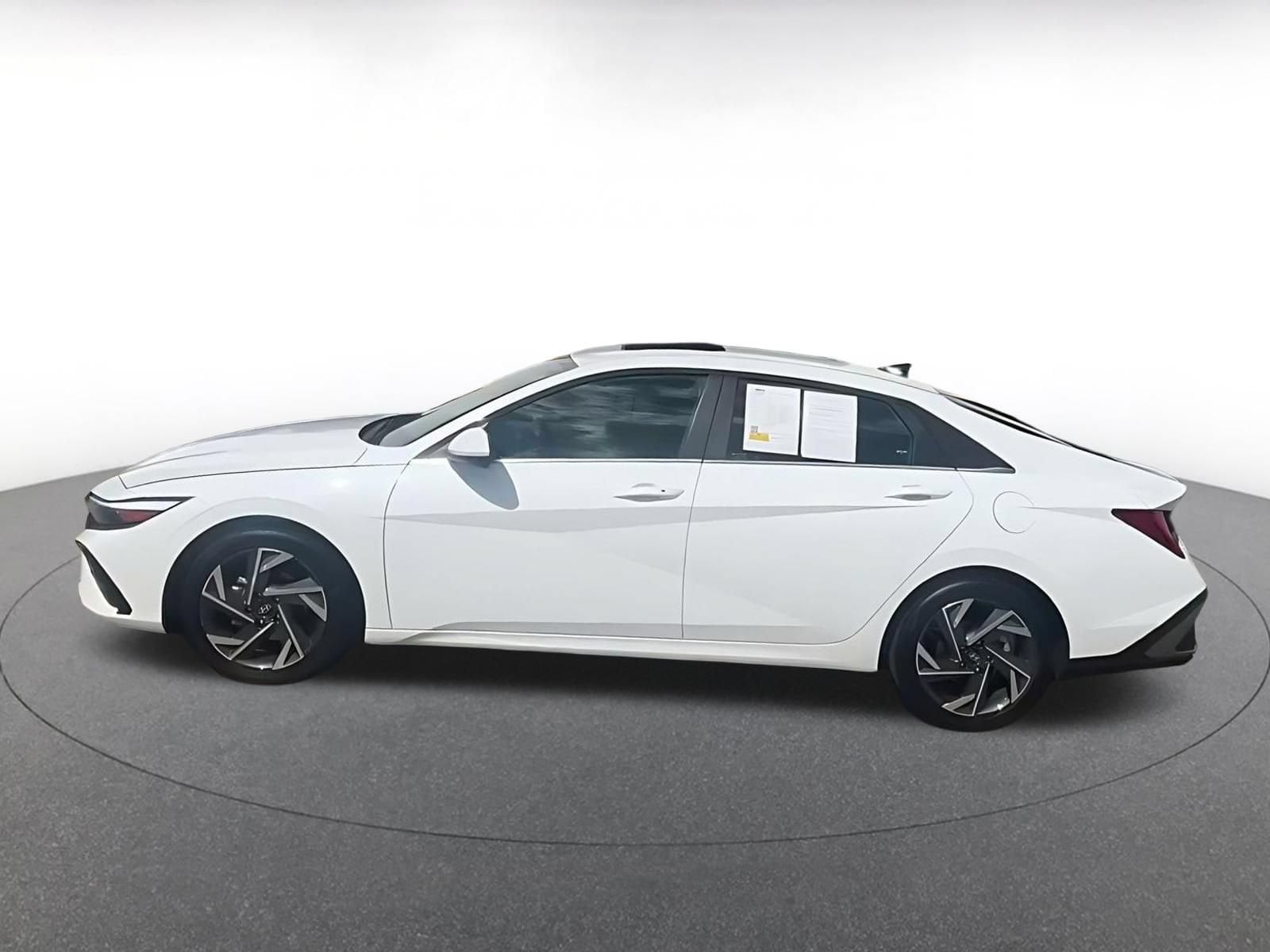 Thumbnail: 2025 Hyundai Elantra - 9
