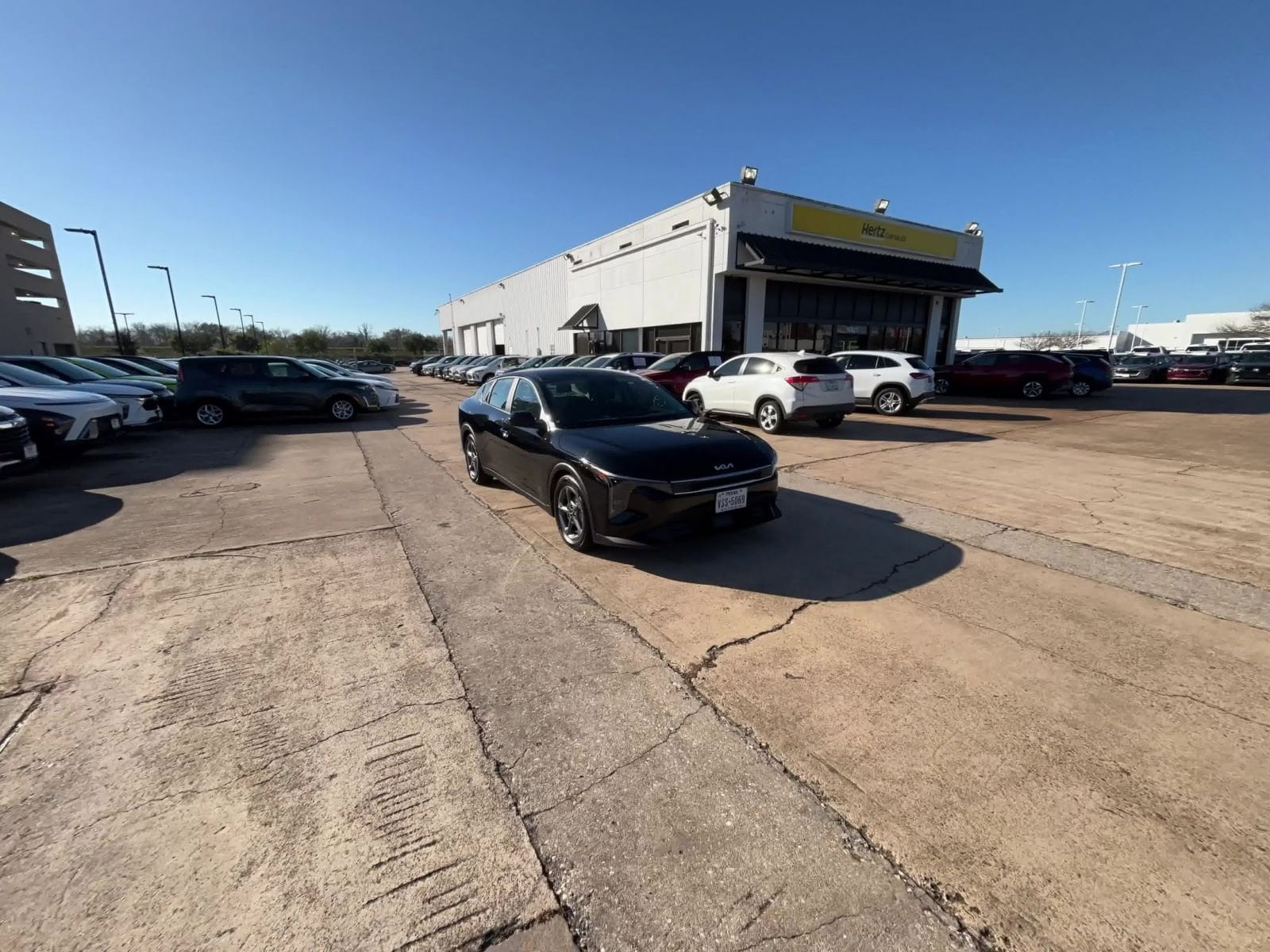 Thumbnail: 2025 Kia K4 - 16