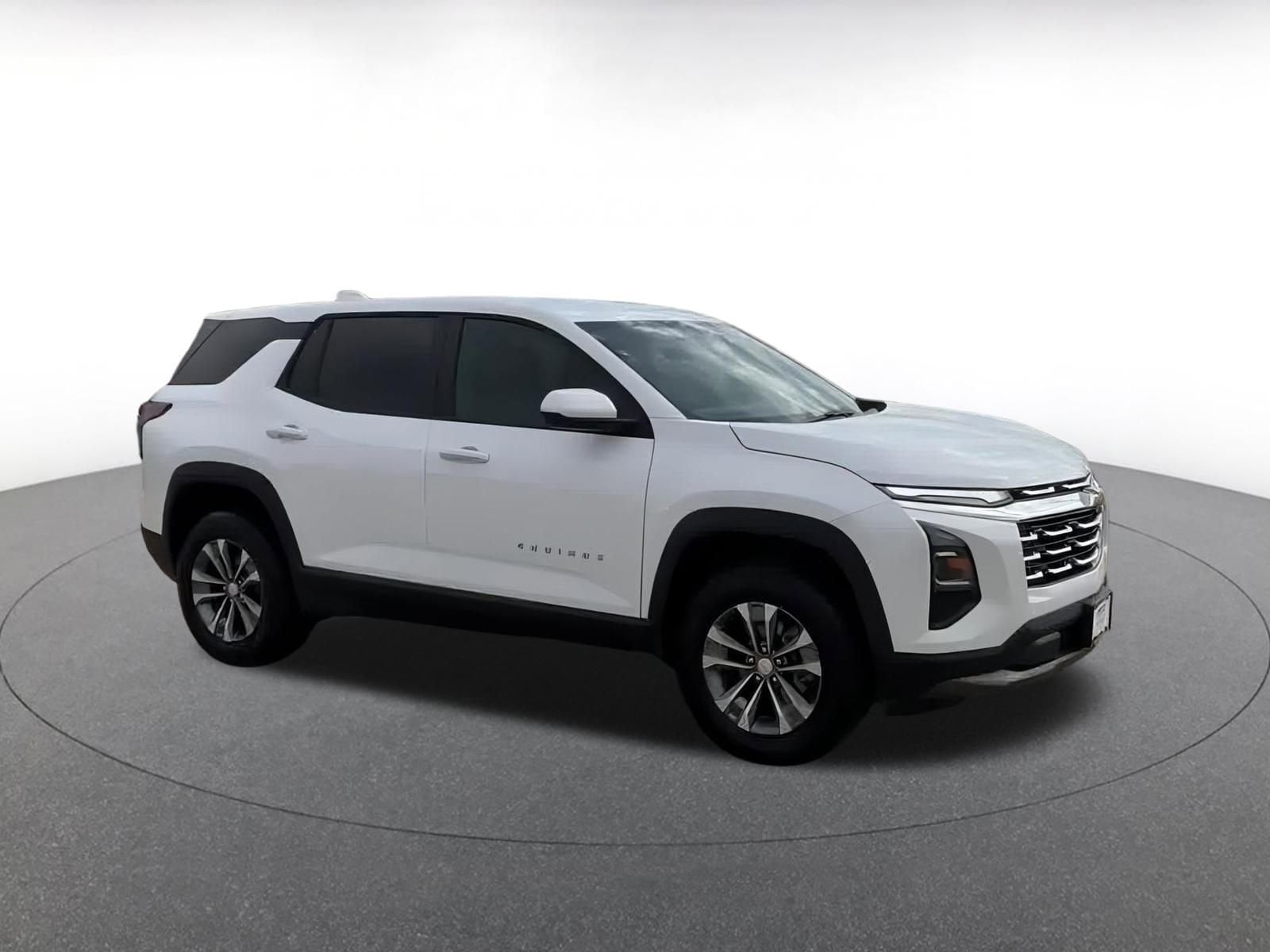 Thumbnail: 2025 Chevrolet Equinox - 2