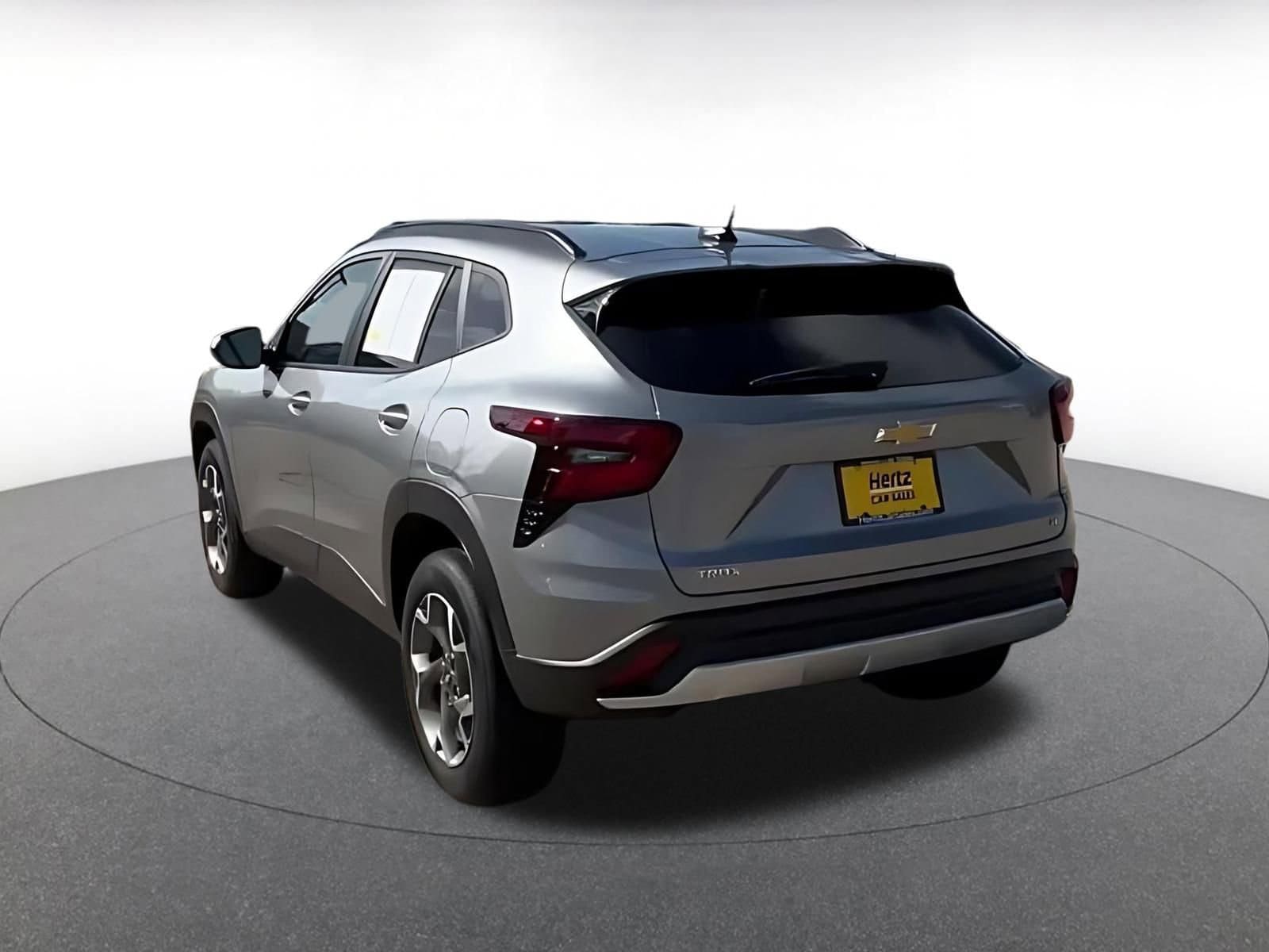 Thumbnail: 2025 Chevrolet Trax - 10