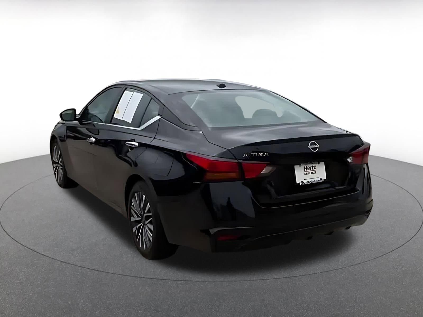 Thumbnail: 2025 Nissan Altima - 11