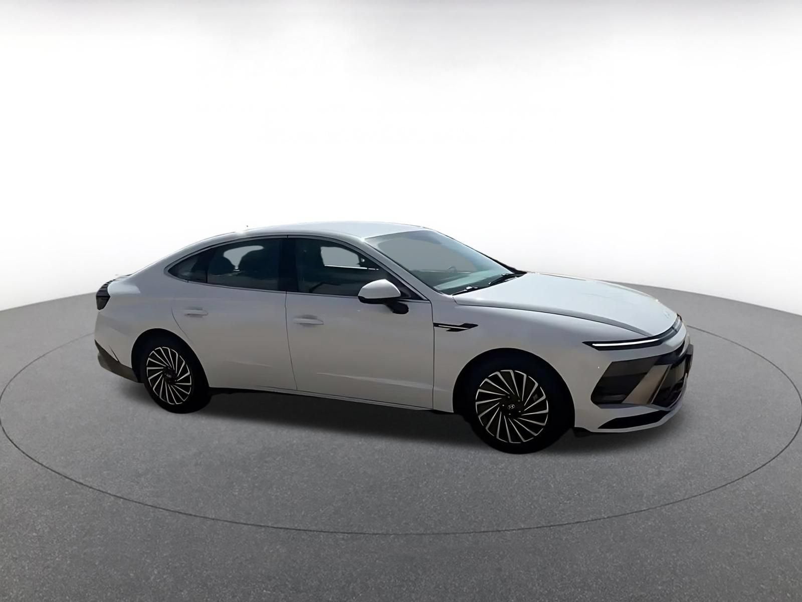 Thumbnail: 2025 Hyundai Sonata - 2