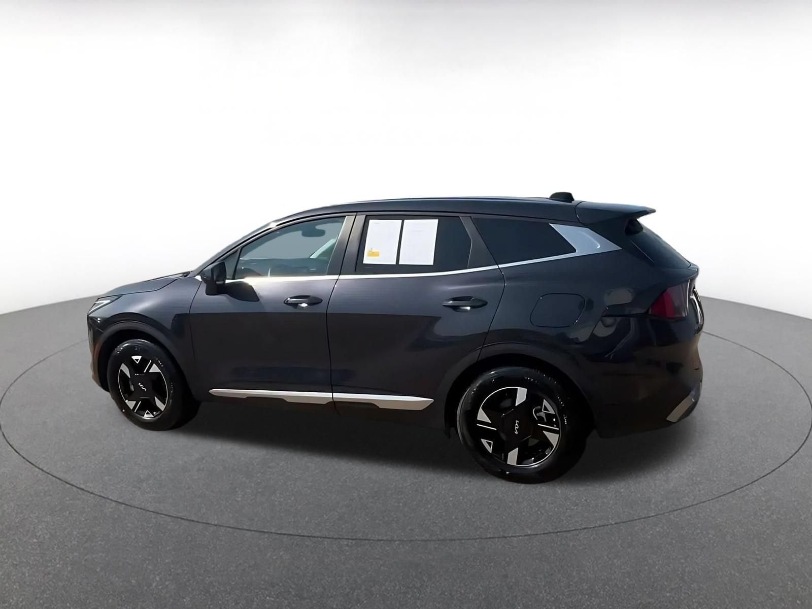 Thumbnail: 2026 Kia Sportage - 9