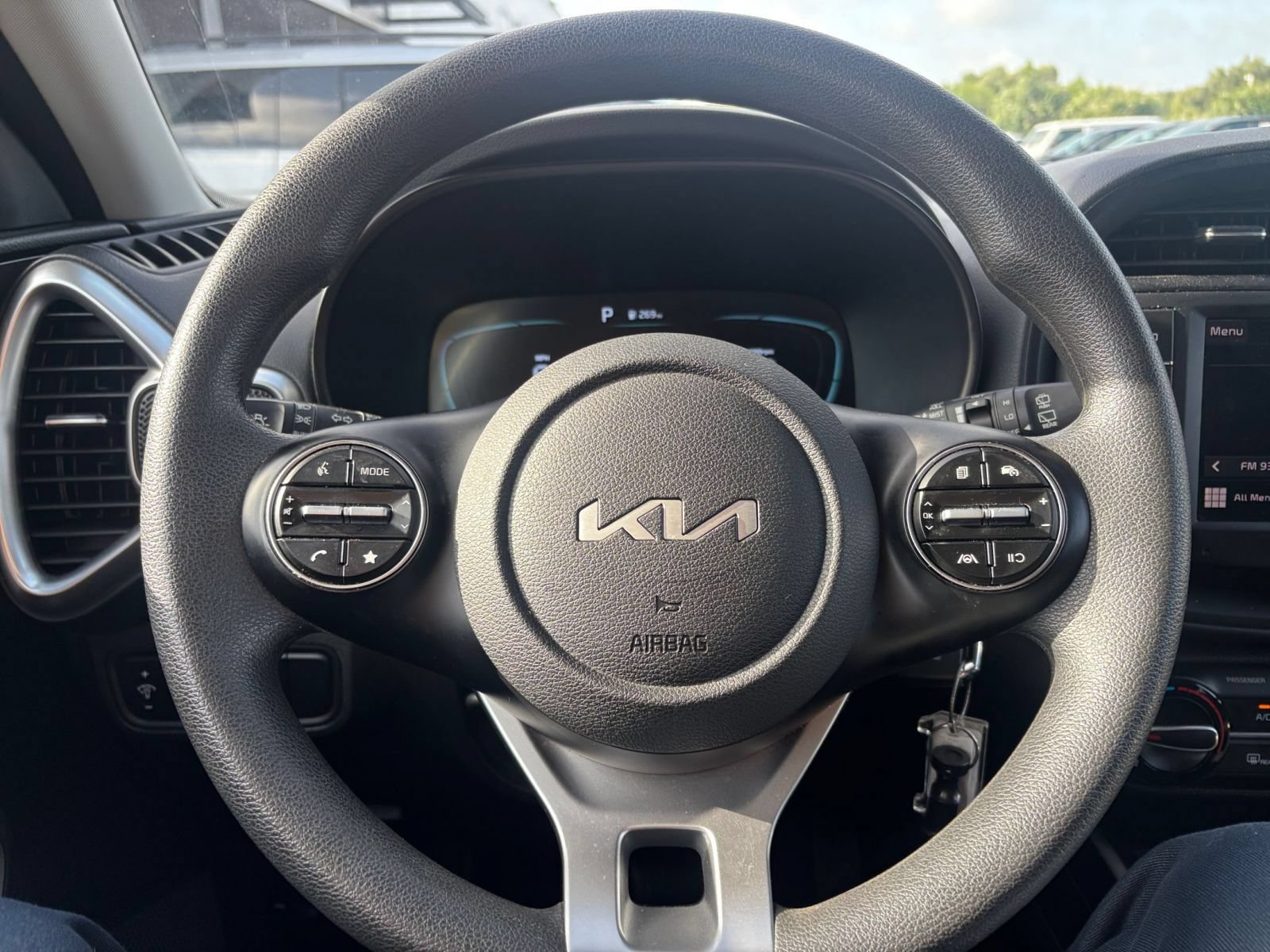 Thumbnail: 2025 Kia Soul - 25