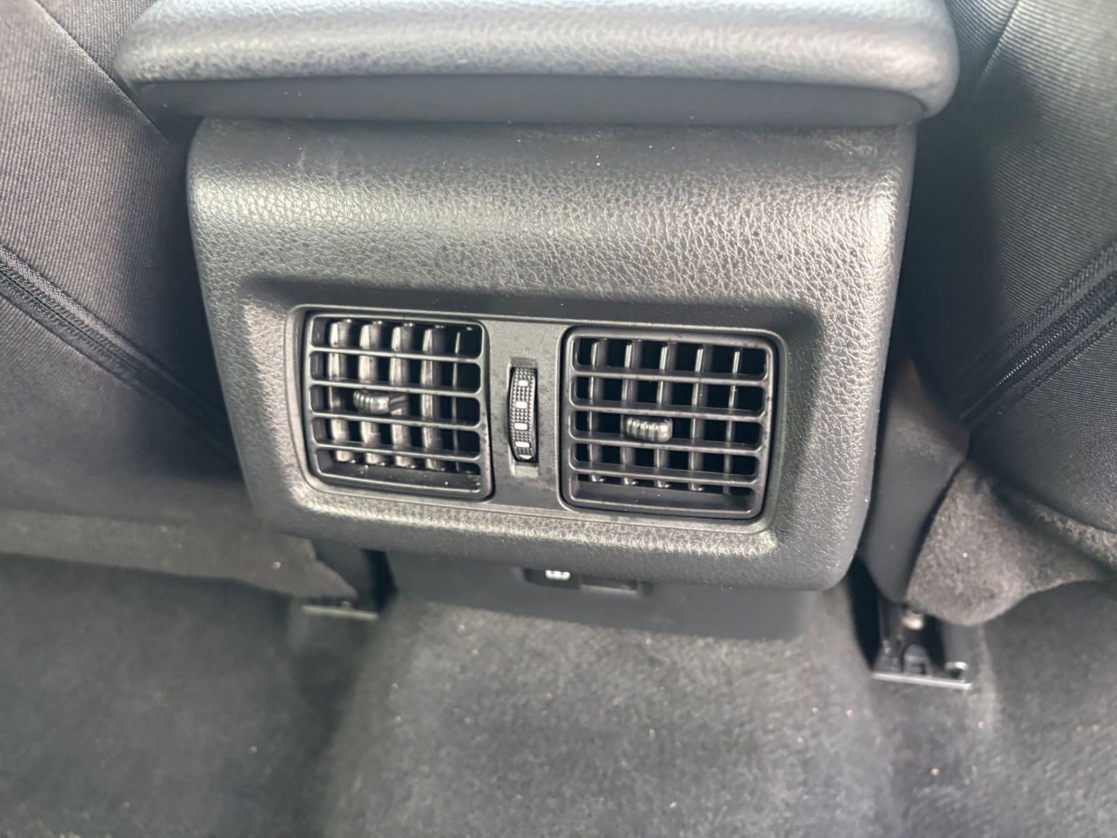 Thumbnail: 2025 Toyota Camry - 22