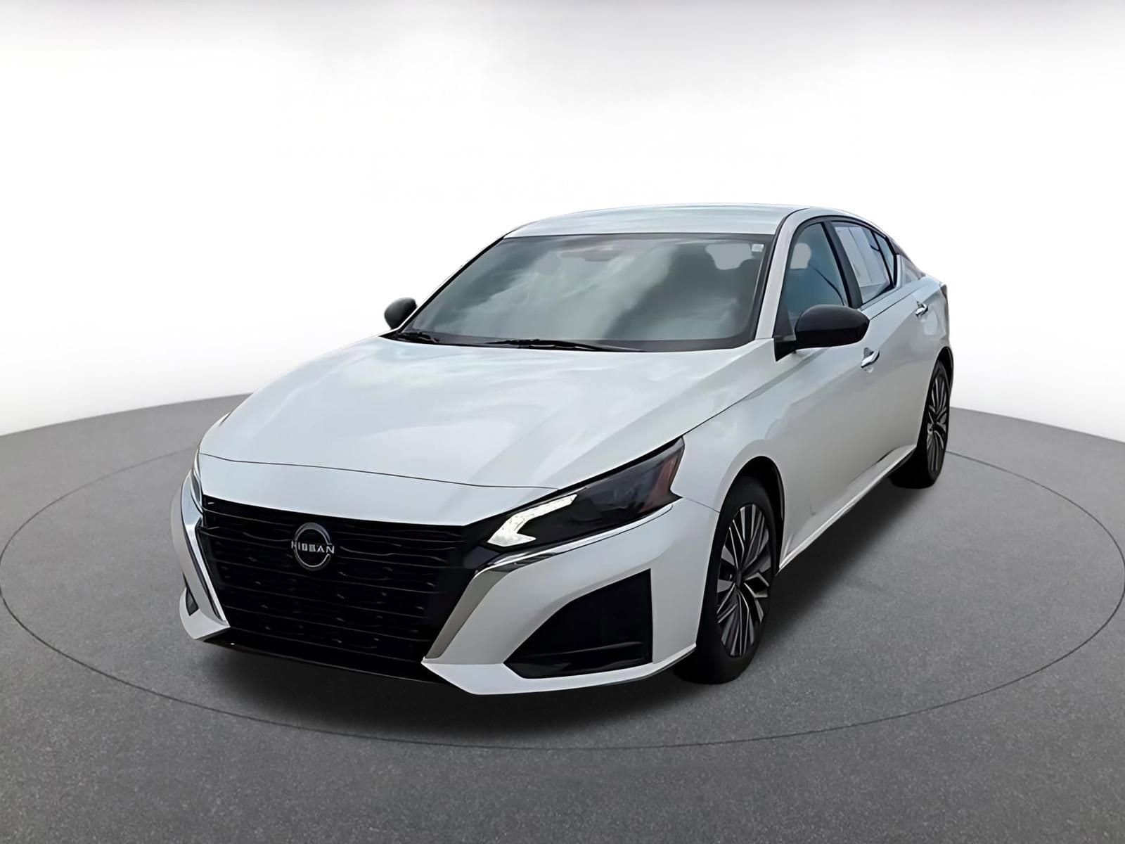 Thumbnail: 2025 Nissan Altima - 7