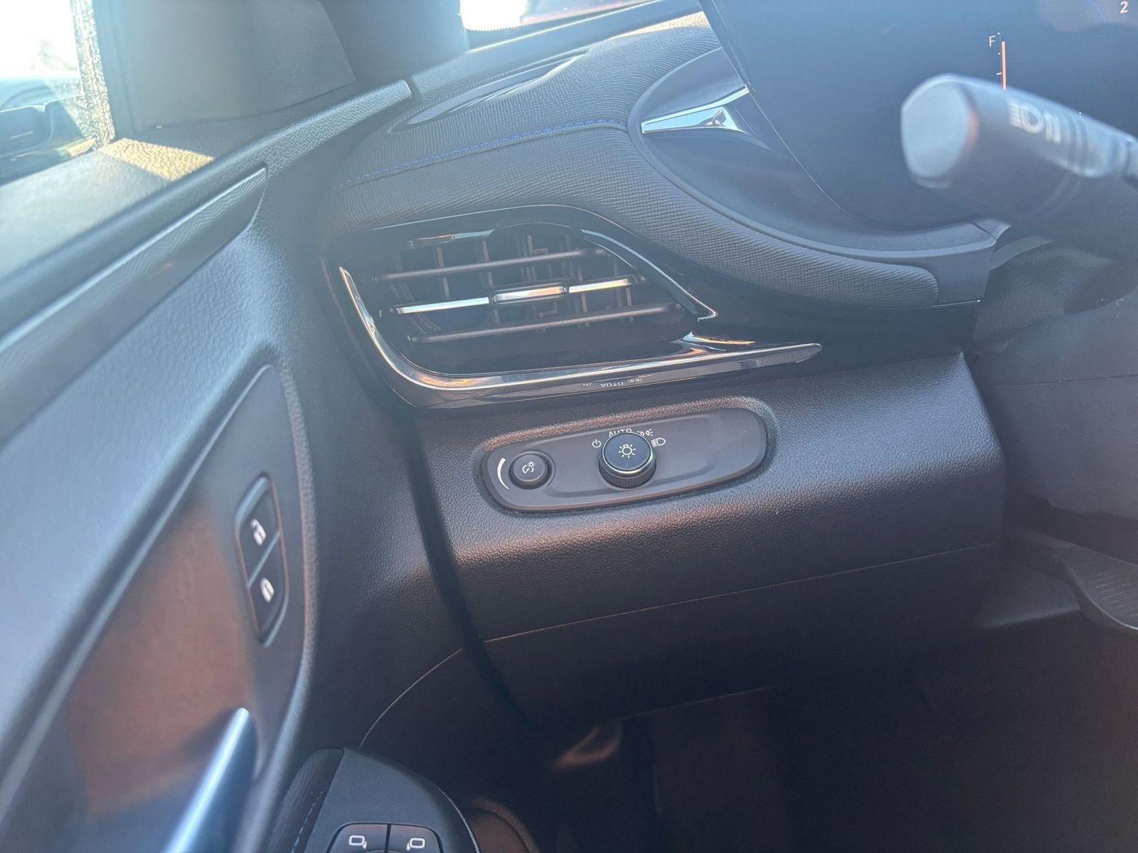 Thumbnail: 2025 Buick Envista - 32