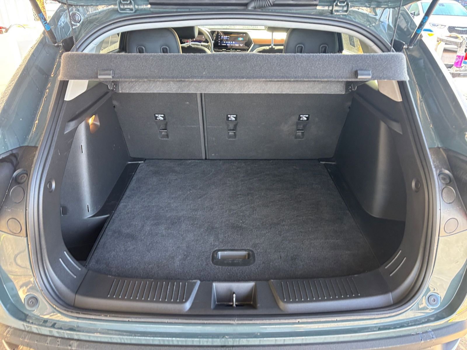 Thumbnail: 2025 Chevrolet Trax - 30